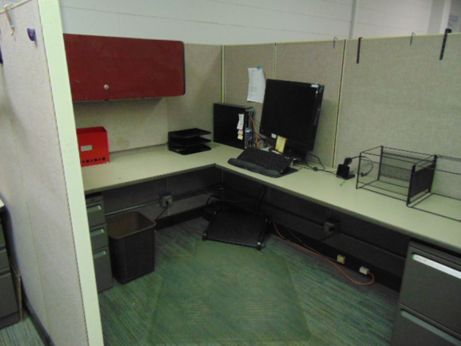 LOT OF OFFICE CUBICLES: total of (11) work stations (no paperwork or computers) - Image 4 of 14