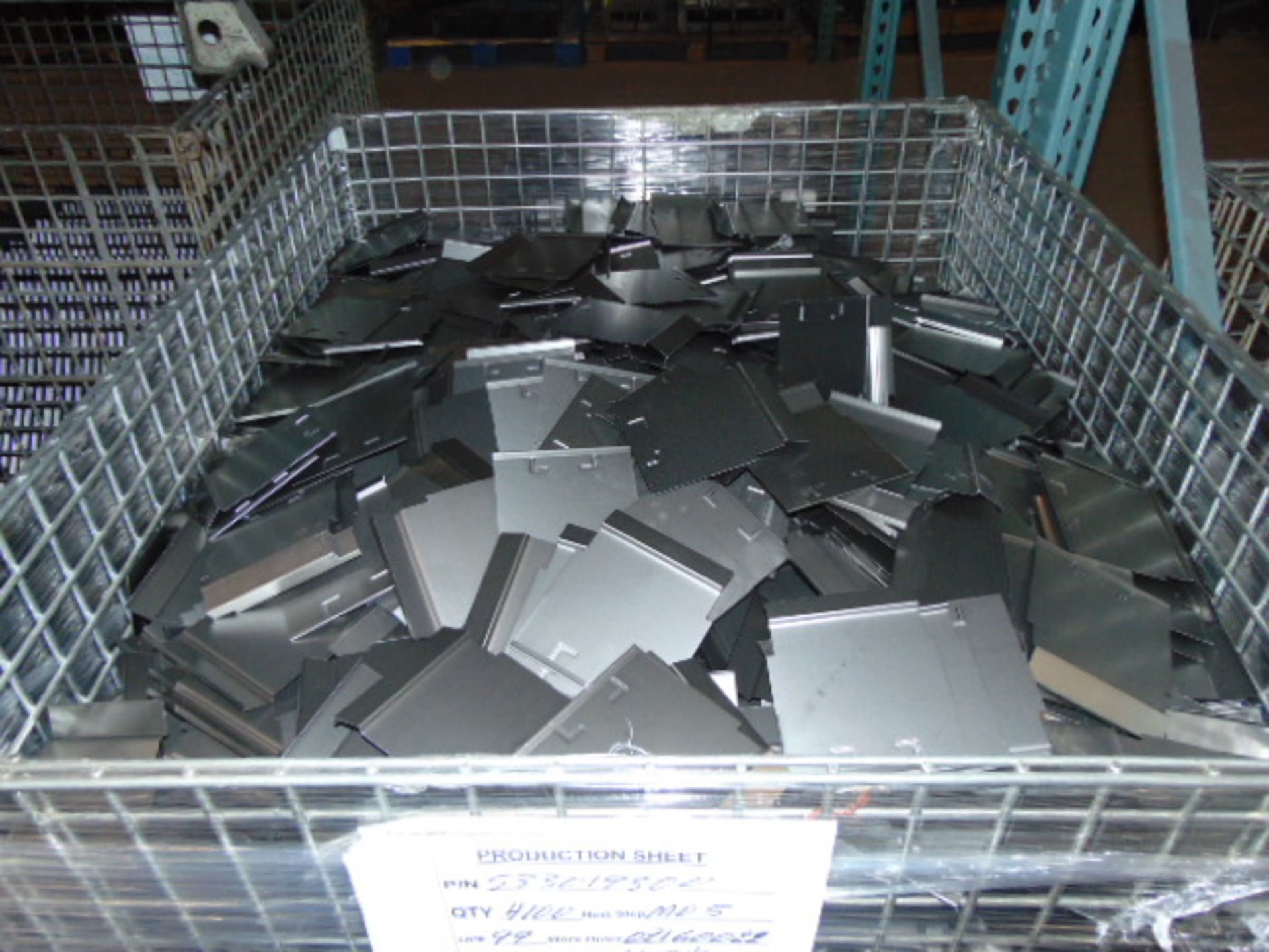 LOT CONSISTING OF: assorted steel in process parts, wire baskets & cardboard (no dies or racks) ( - Image 13 of 39