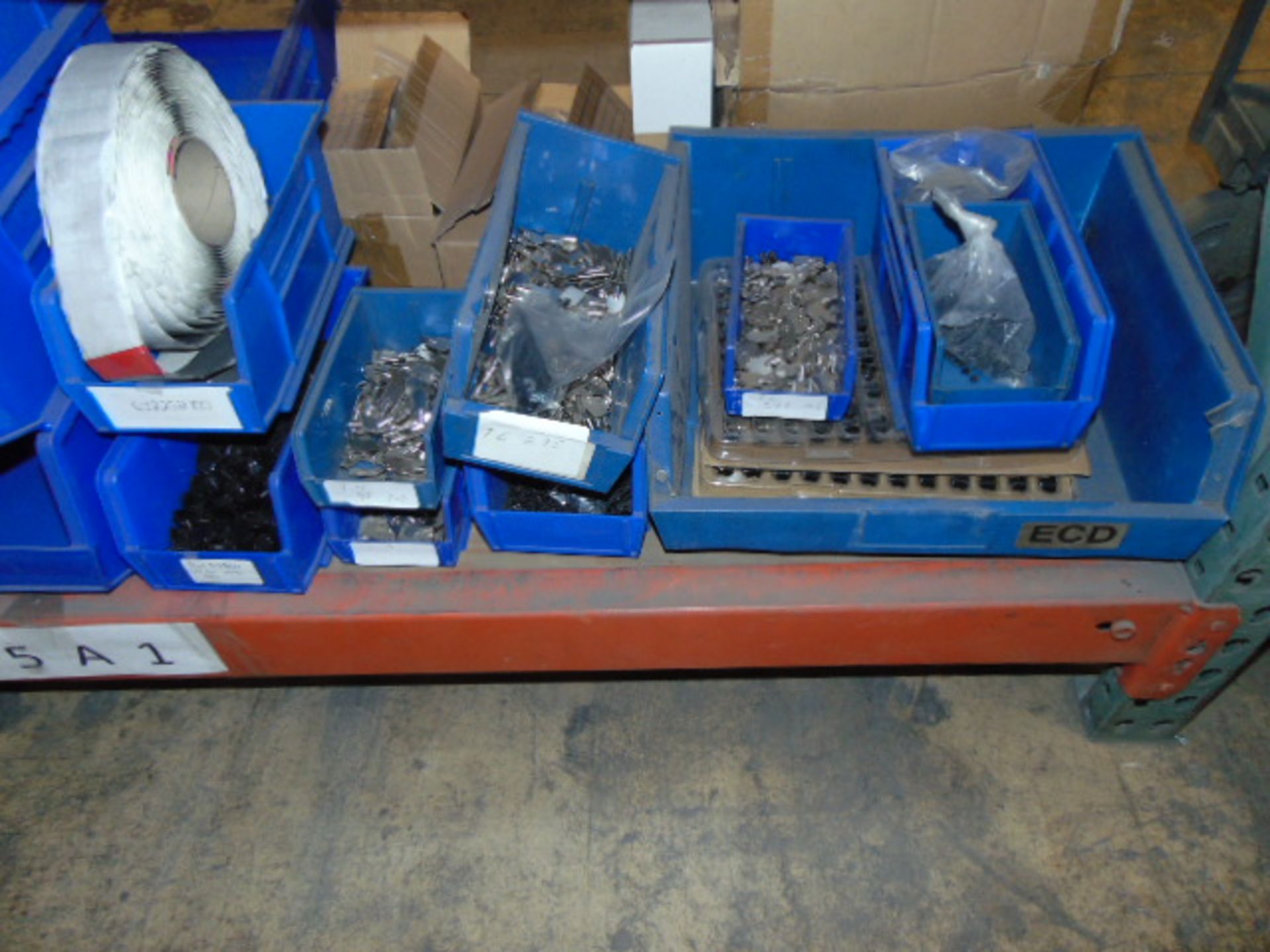 LOT CONSISTING OF: hardware, assorted steel parts, lockable terminal stands, springs, hinges, lock - Image 16 of 38