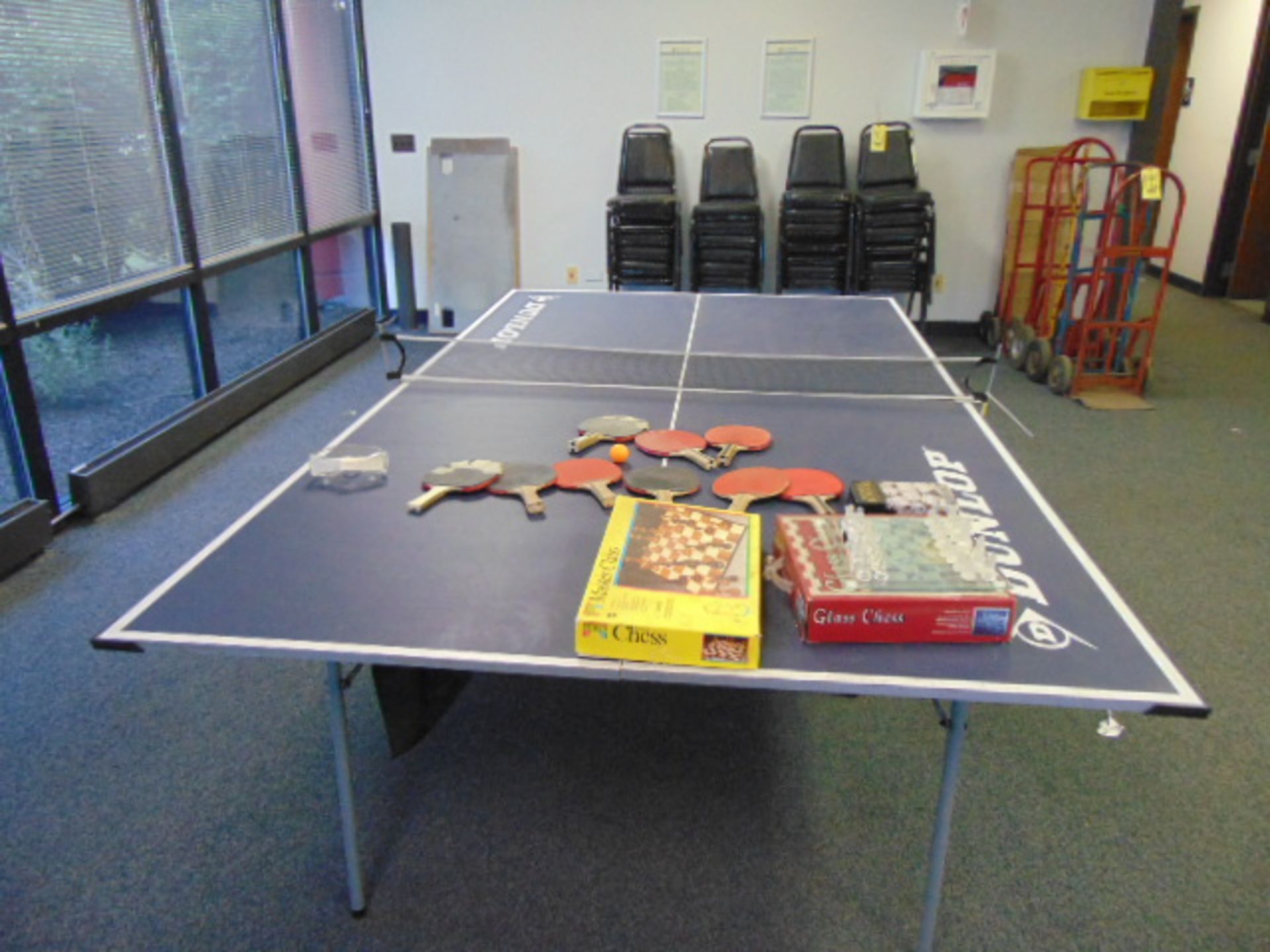 LOT CONSISTING OF: Dunlap ping pong table & assorted games - Image 2 of 3