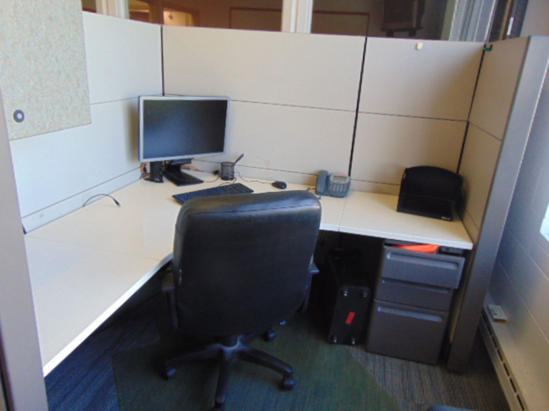 LOT OF OFFICE CUBICLES: total of (9) work stations (no paperwork or computers) - Image 4 of 8