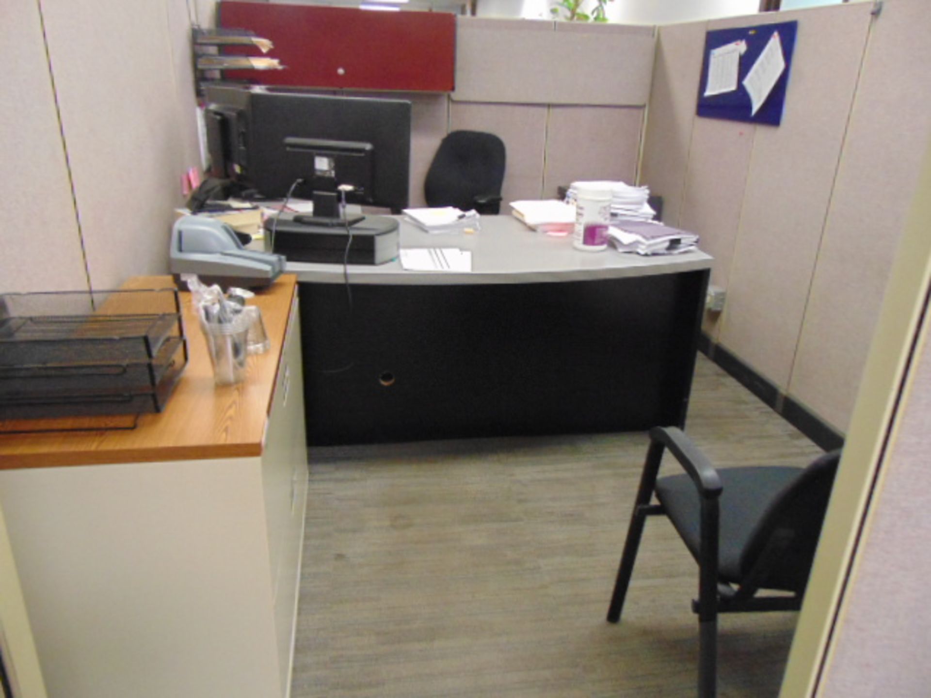 LOT OF OFFICE CUBICLES: total of (8) work stations, w/ (8) file cabinets (no paperwork or - Image 10 of 11