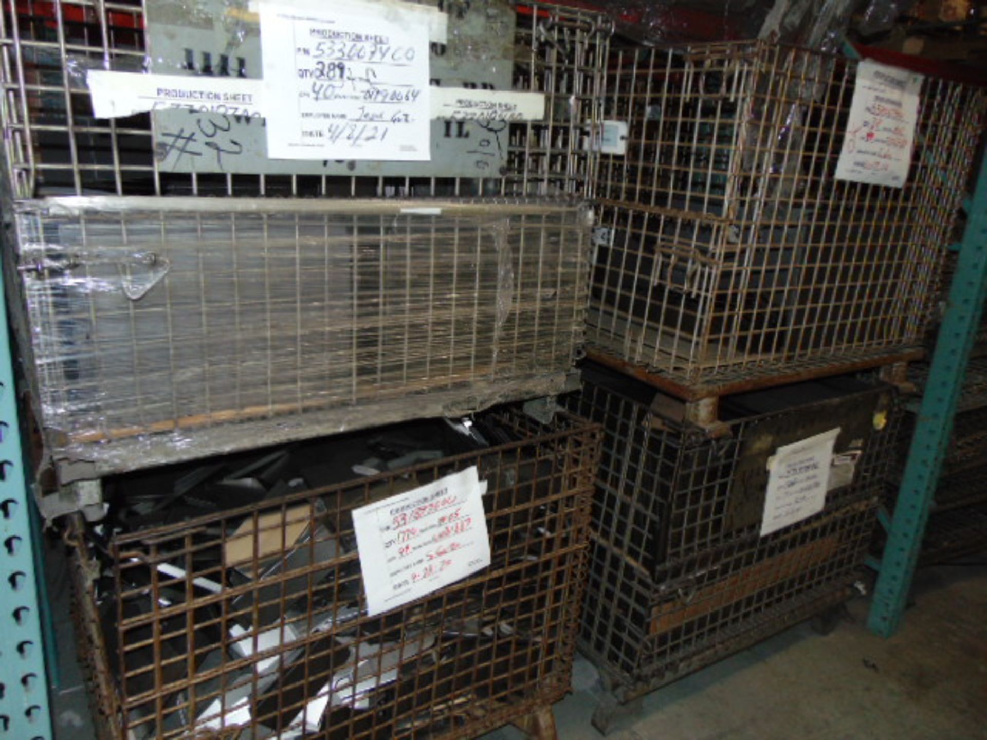 LOT CONSISTING OF: assorted steel in process parts, wire baskets & cardboard (no dies or racks) ( - Image 20 of 39