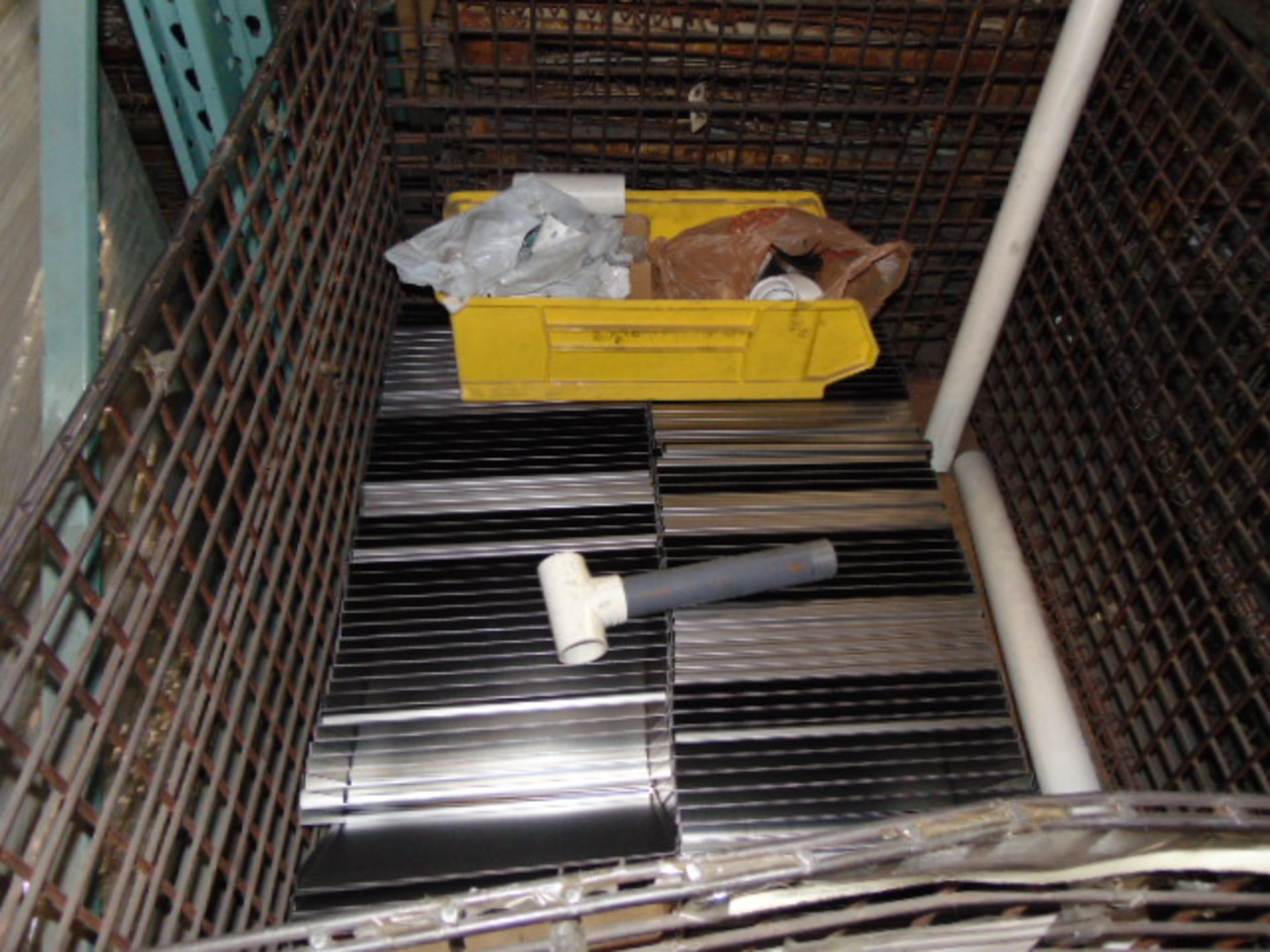 LOT CONSISTING OF: assorted steel in process parts, wire baskets & cardboard (no dies or racks) ( - Image 24 of 39