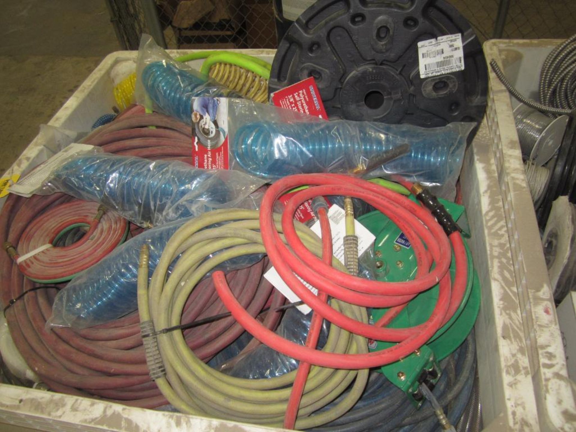 Tote of misc. hoses - Image 3 of 4