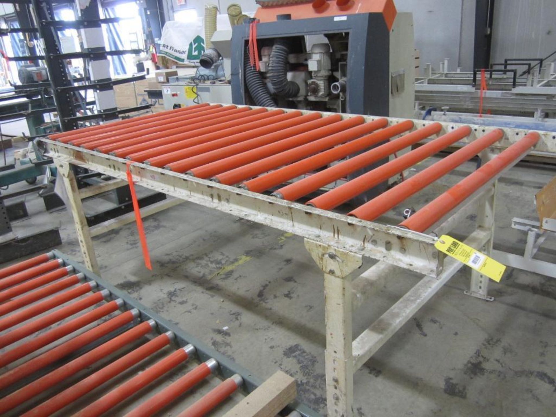 Conveyor roller non powered