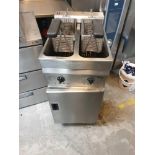 Valentine EVO 2200 Self Filtration Twin Pan 2 Basket Fryer Capacity 2x 7-8 Litres Kw Load 15Kw