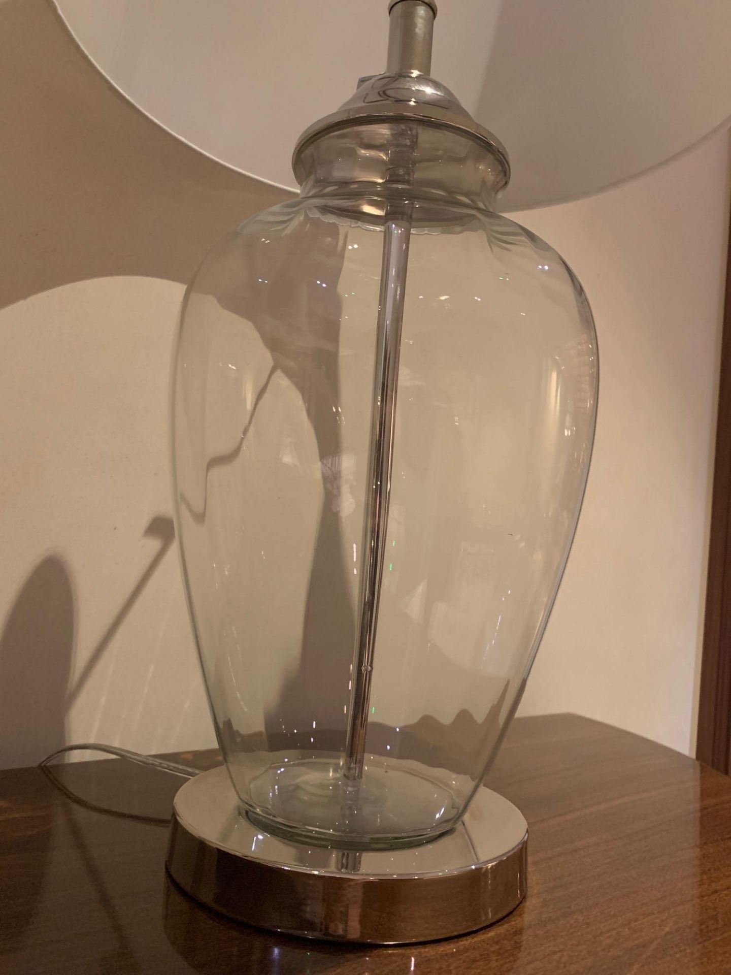 A Pair Of R V Astley Caballo Table Lamp 5178 ( Including Shade ) The Caballo Glass Table Lamp With - Image 4 of 4