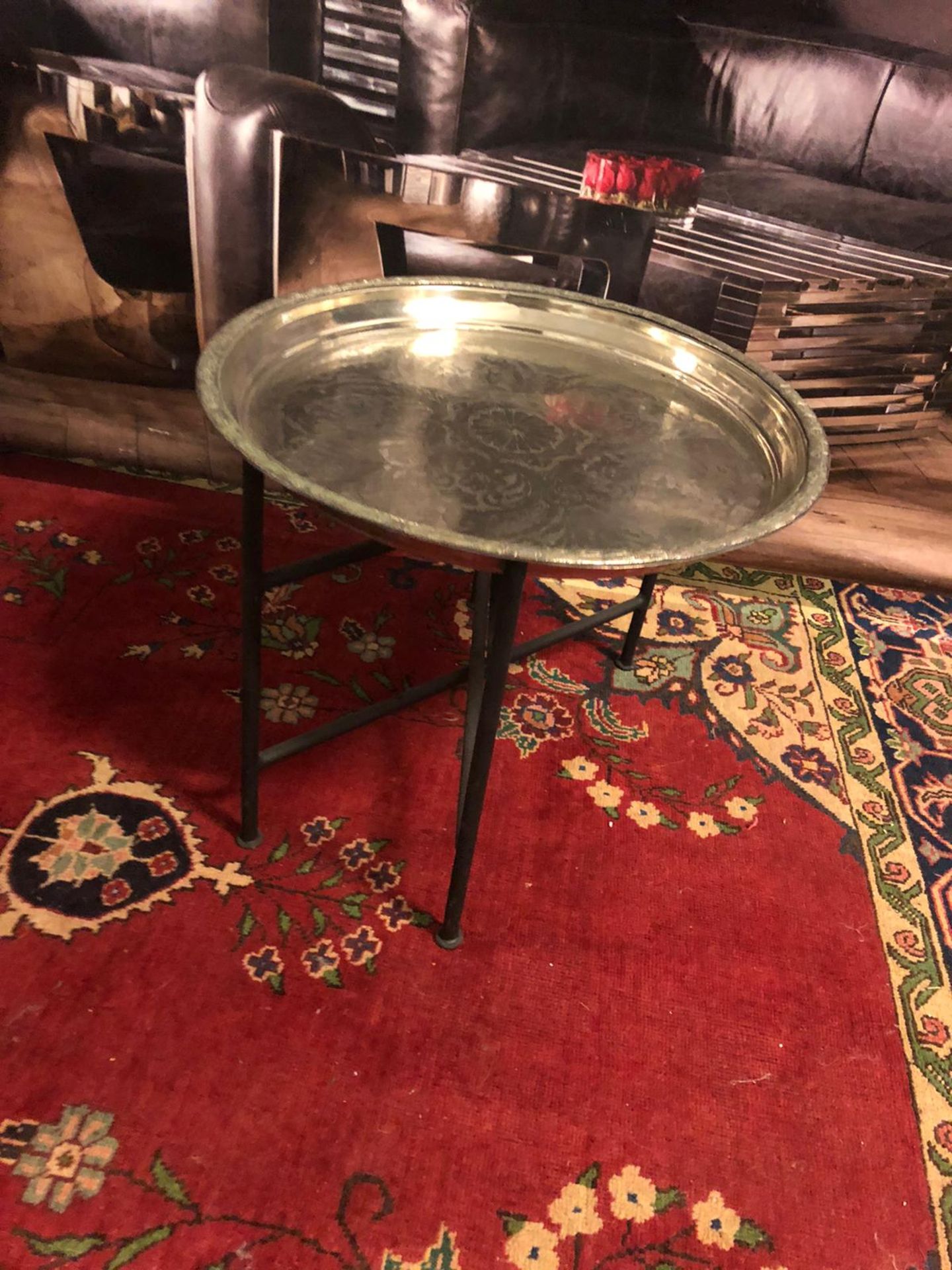 Round tray table with black metal legs 45 x 60cm - Image 3 of 3
