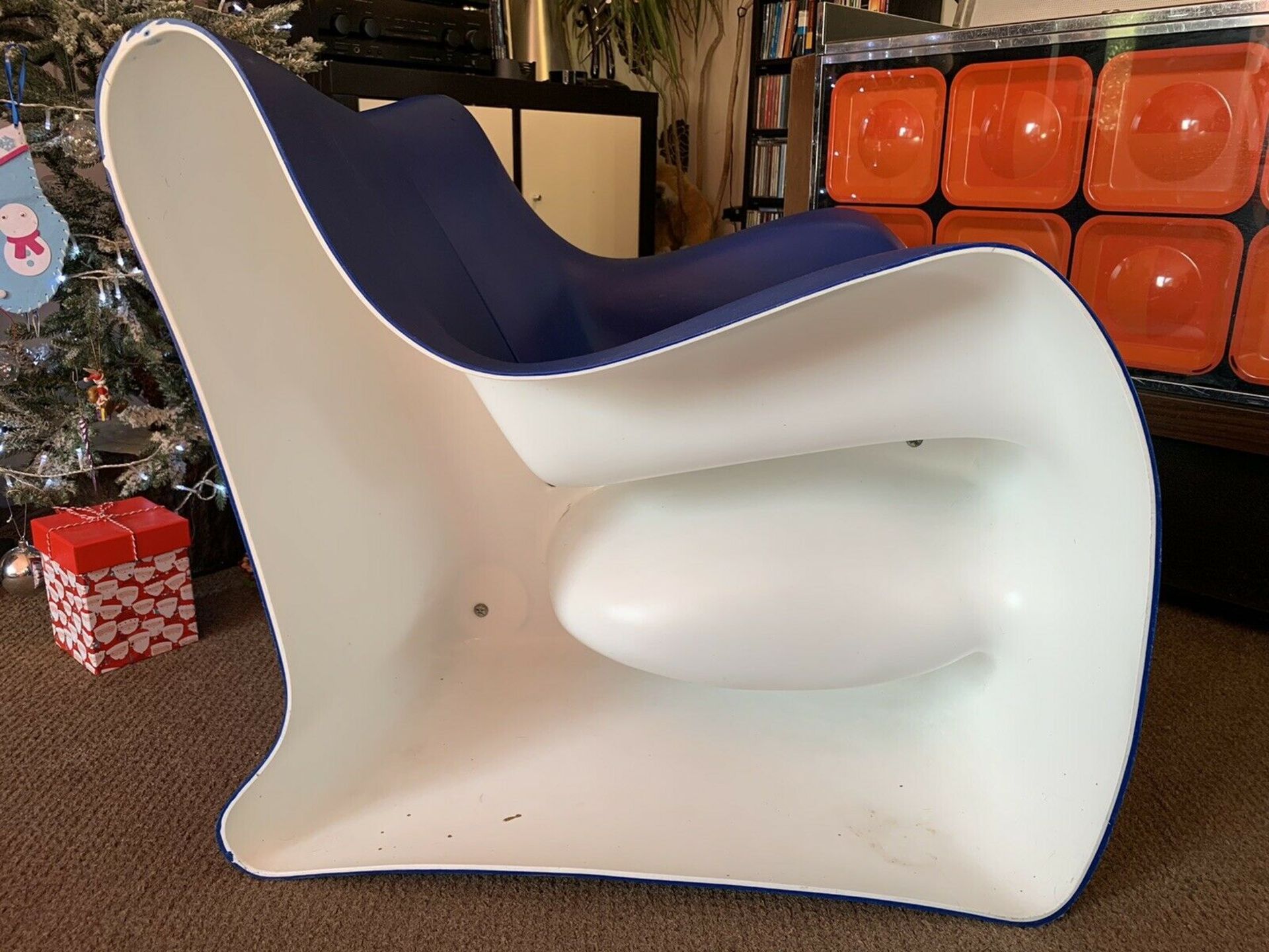 Canyon Chair Blue A Unique And Rare Off Rotation Moulded Indoor/Outdoor Chair Designed And Made - Image 3 of 3