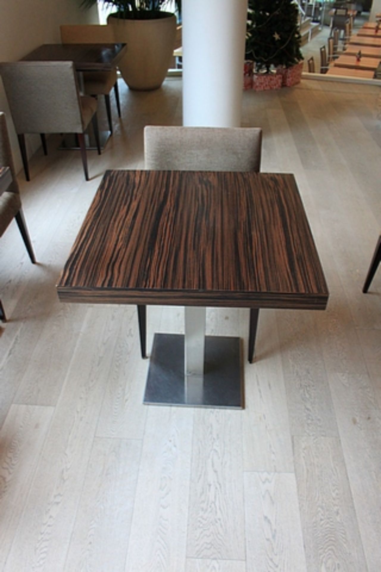 Kesterport Square Dining Table Ebony Top With 60mm Deep Edge. Pedestal & Base Brushed Stainless - Bild 2 aus 3