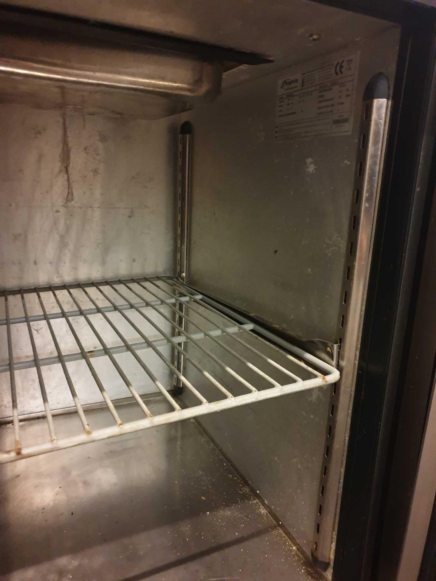 Fosters Pro1/2H-A Stainless Steel 2 Door Bench Freezer -18 / -22 with Baine Marie Top 141cm X 70cm X - Image 3 of 3