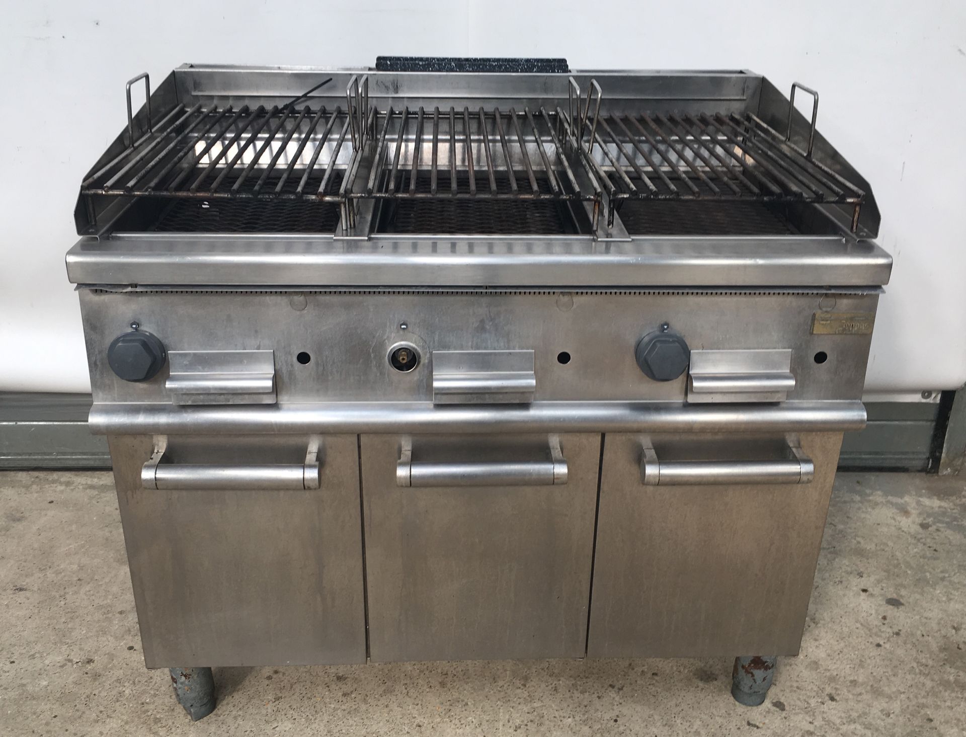 Boppas LPG Griddle This stainless steel griddle is LPG gas and has 3 griddles on top. Perfect for