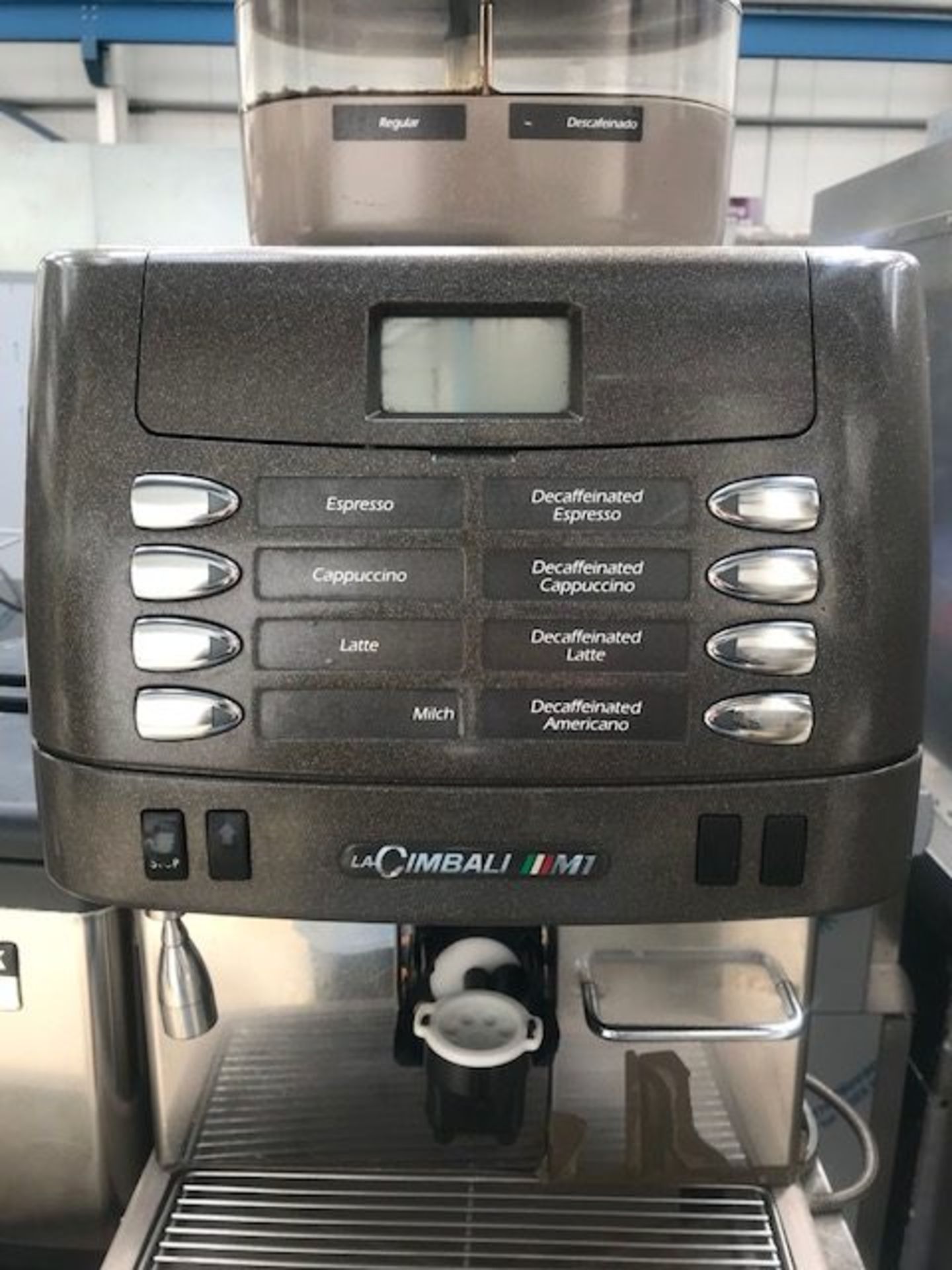 La Cimbali Coffee Machine Compact superautomatic espresso and cappuccino machine. Equipped with - Image 2 of 2