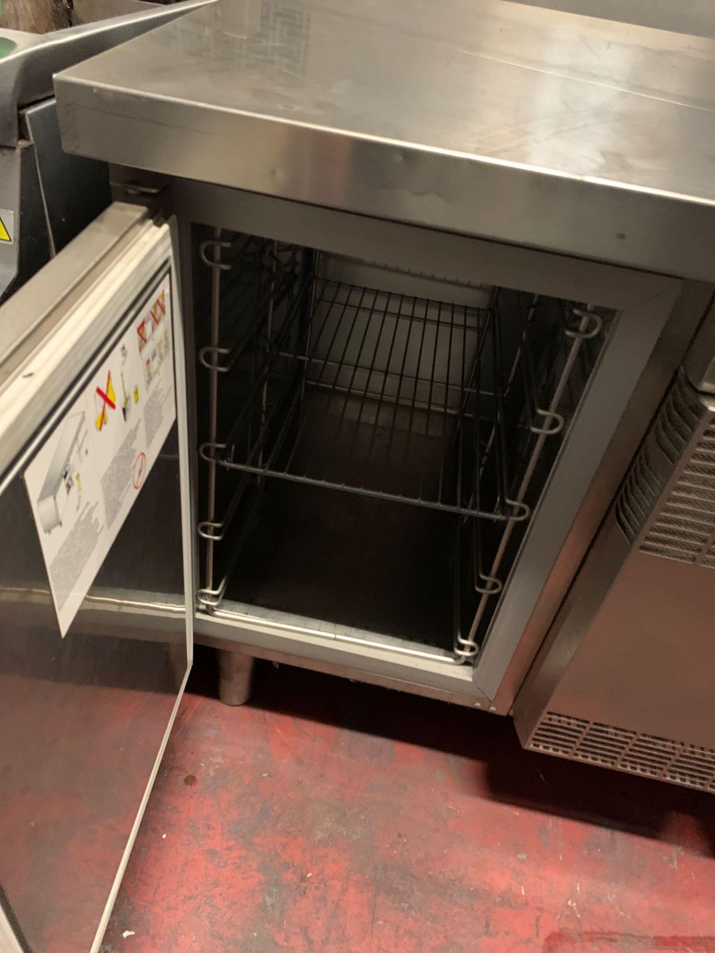 Zanussi Professional TRF132A 2 Door Under Counter Freezer - 15 / -24 temperature range 127 X 70 X - Bild 4 aus 4