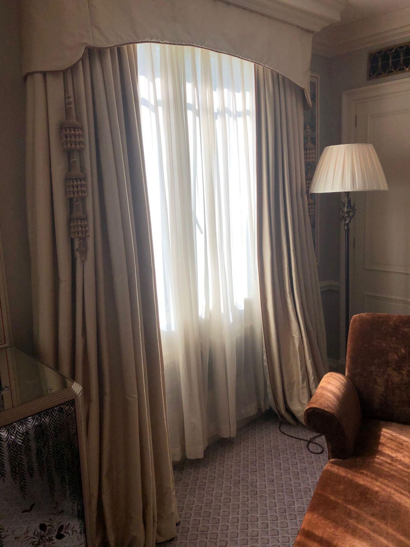 A Pair Of Luxury Silk Drapes With Pelmet In Cream And Brown Silk Complete With Tassels Rope 250 x