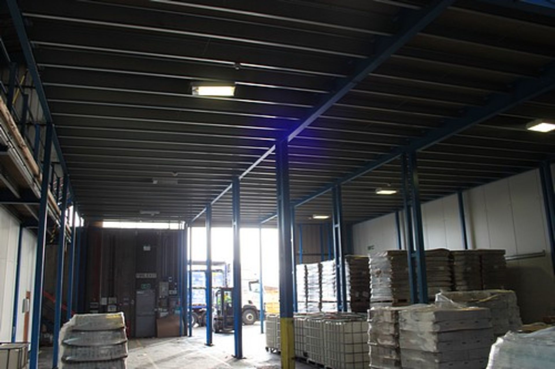 Powerdeck Mezzanine Floors - mezzanine steel floor decked in high density board with pallet loader