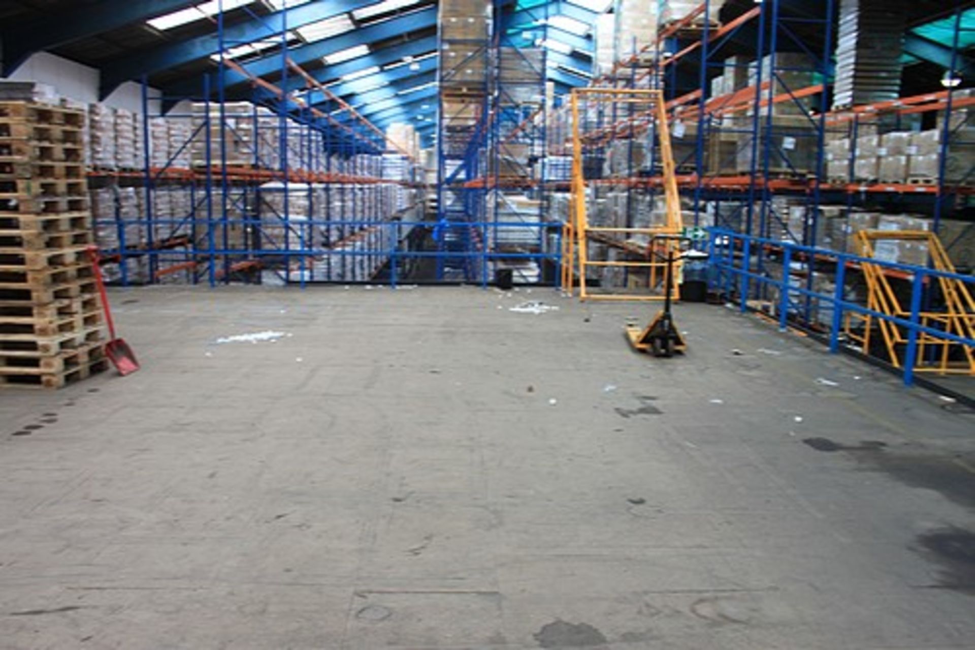 Powerdeck Mezzanine Floors - mezzanine steel floor decked in high density board with pallet loader - Image 9 of 10