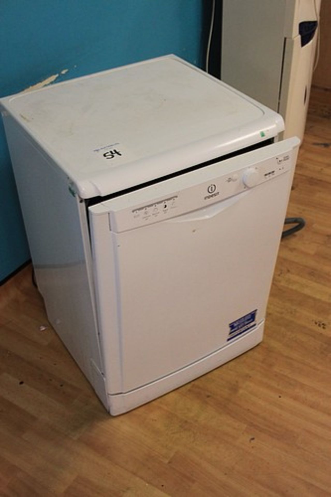 Indesit DFG 15B1 Ecotime Dishwasher in White DFG 15B1 UK F083238 600 x 590 x 850mm