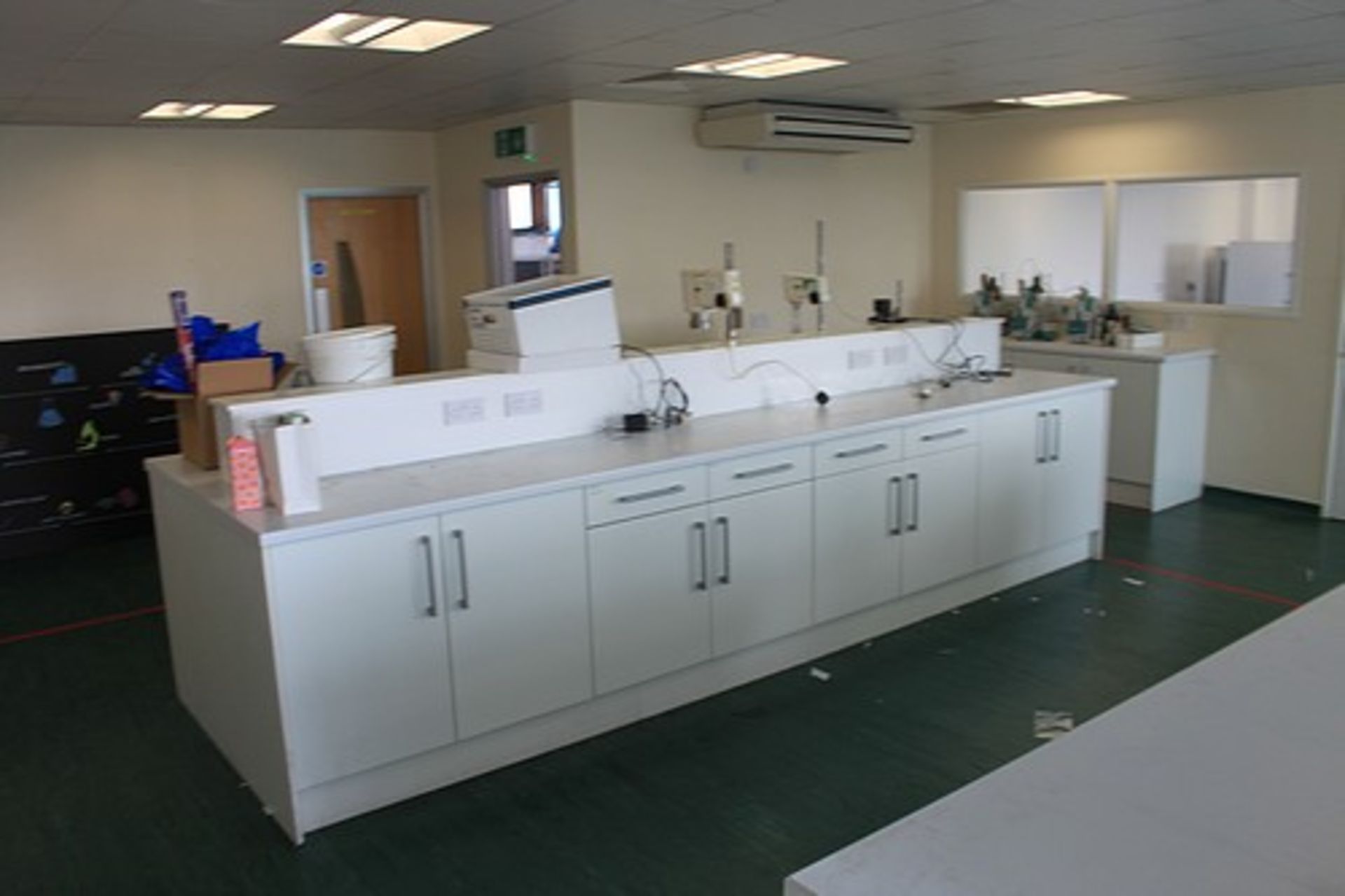Complete Laboratory cabinets and under bench units white waterproof melamine resin coated faces - Image 3 of 5