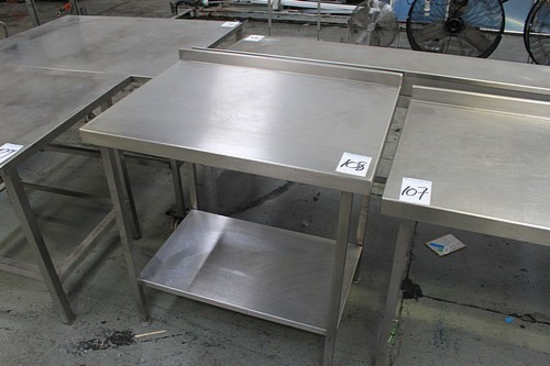 Stainless steel preparation table 900 x 660 x 900mm