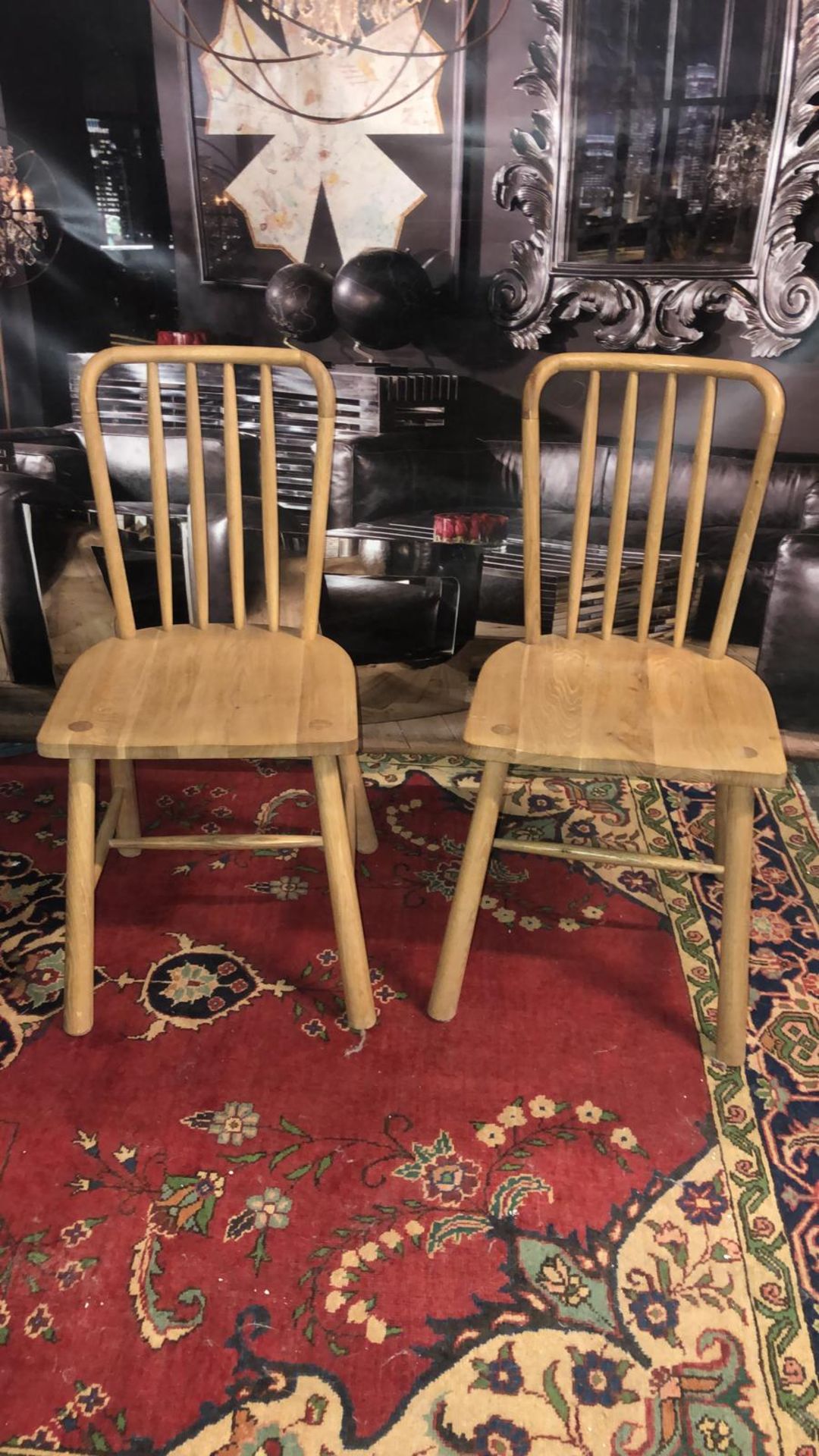 A pair of Wycombe Dining Chairs The Wycombe range made from a combination of the finest solid oak - Bild 5 aus 5