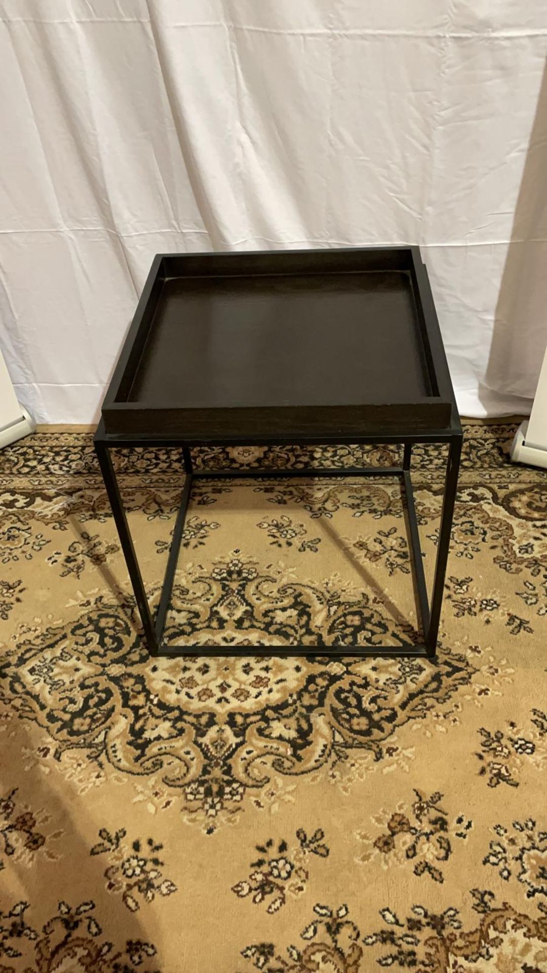 Forden Tray Side Table Black The Simple Angular Black Metal Frame Allows A Clear View Of The Floor - Bild 4 aus 4