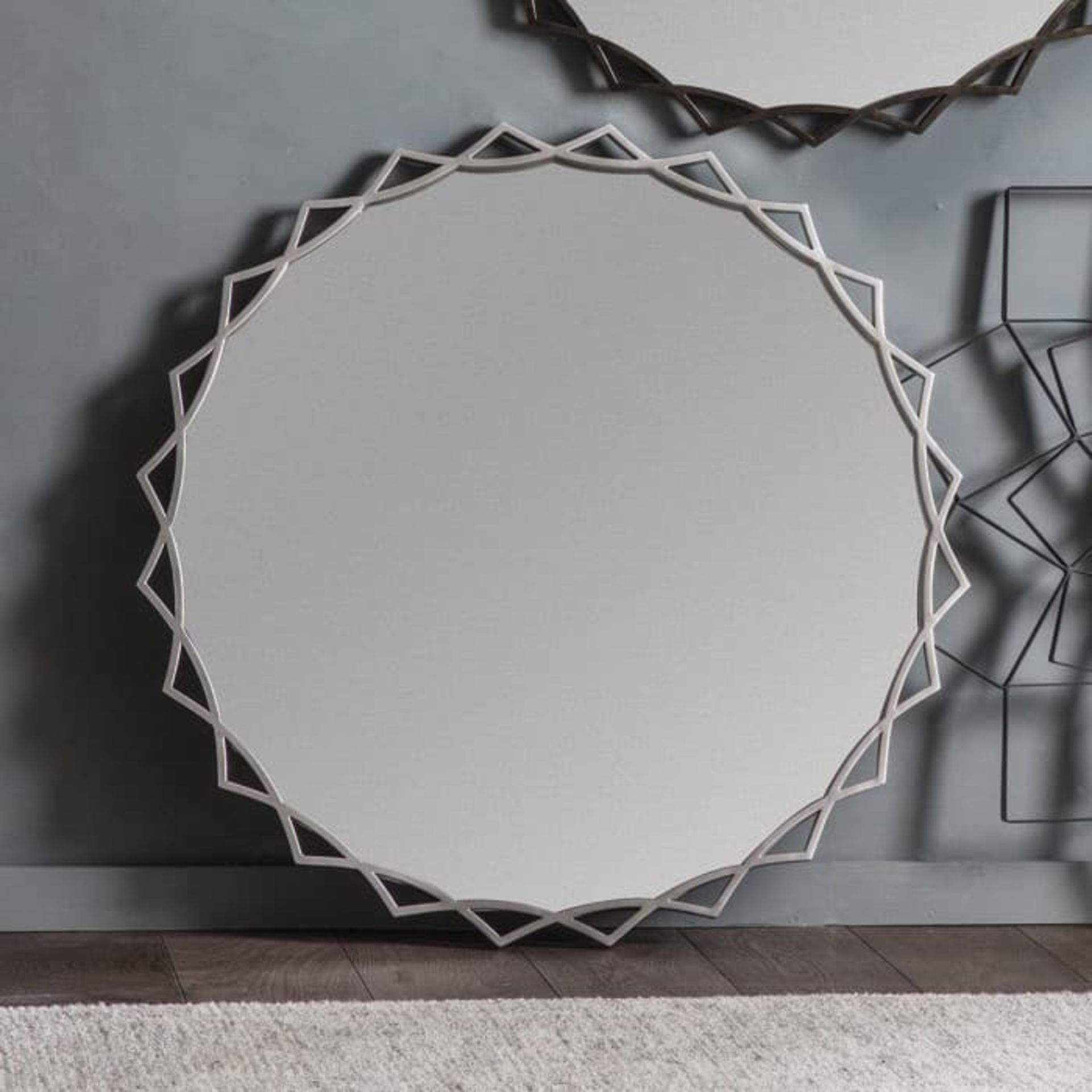 Novia Mirror Bronze This Modern Round Wall Mirror Has A Overlapping Bronze Coloured Frame As Round