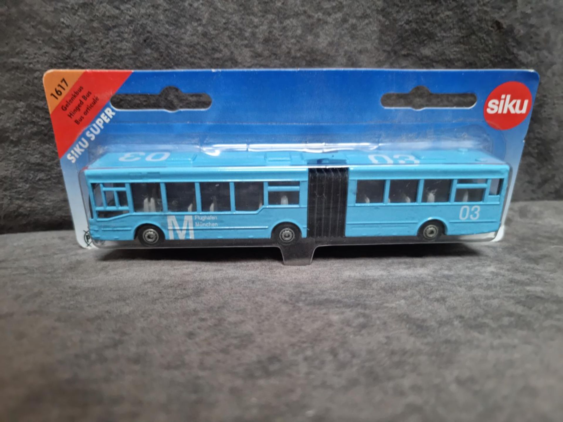 SIKU #1617 Man Articulated Bus Blue No 3 Flughafen Munchen 1/87 Scale - Image 2 of 2