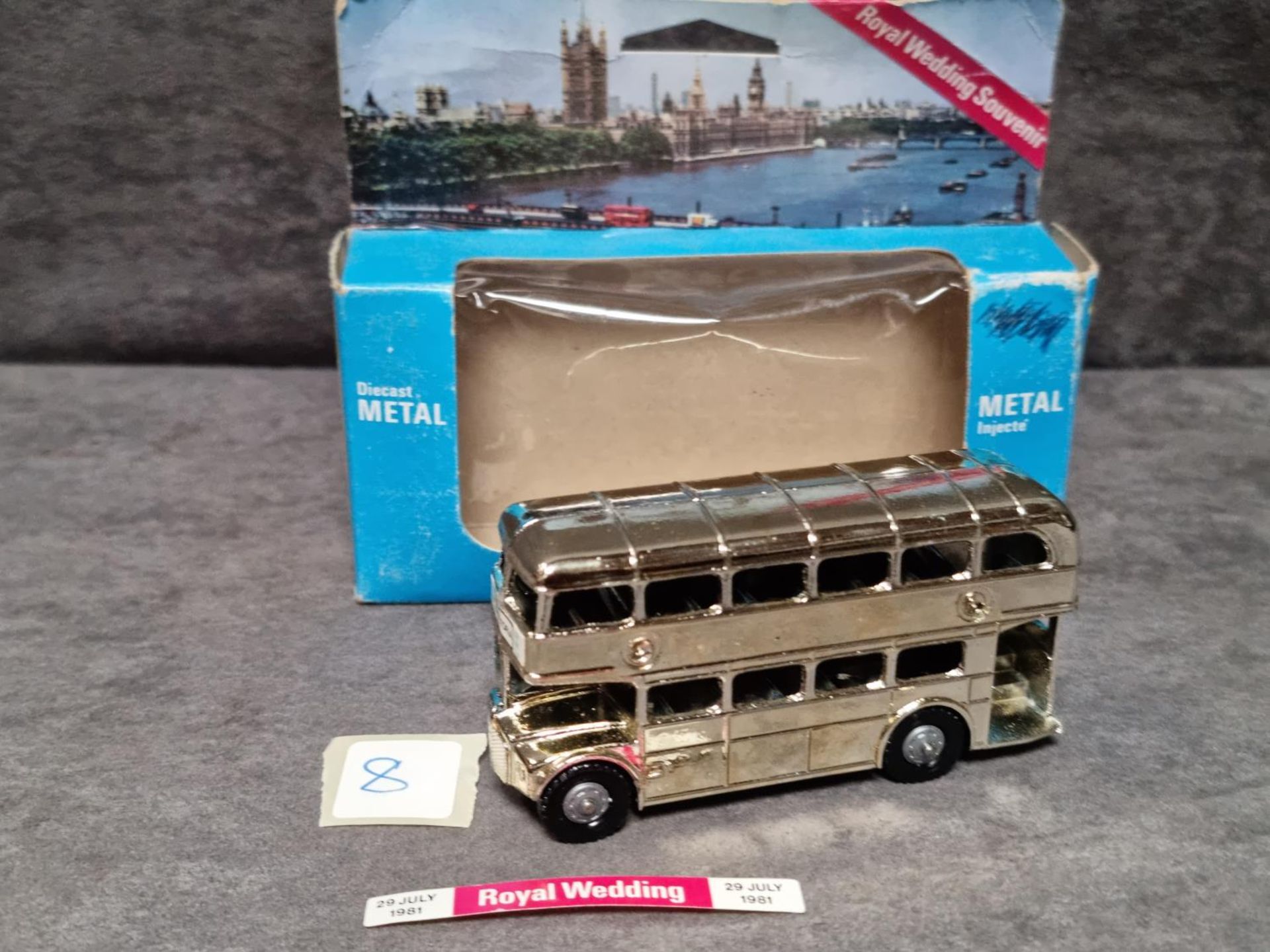 Lonestar #1808 Royal Wedding Souvenir Bus In Box Decals Not Attached #29 Victoria