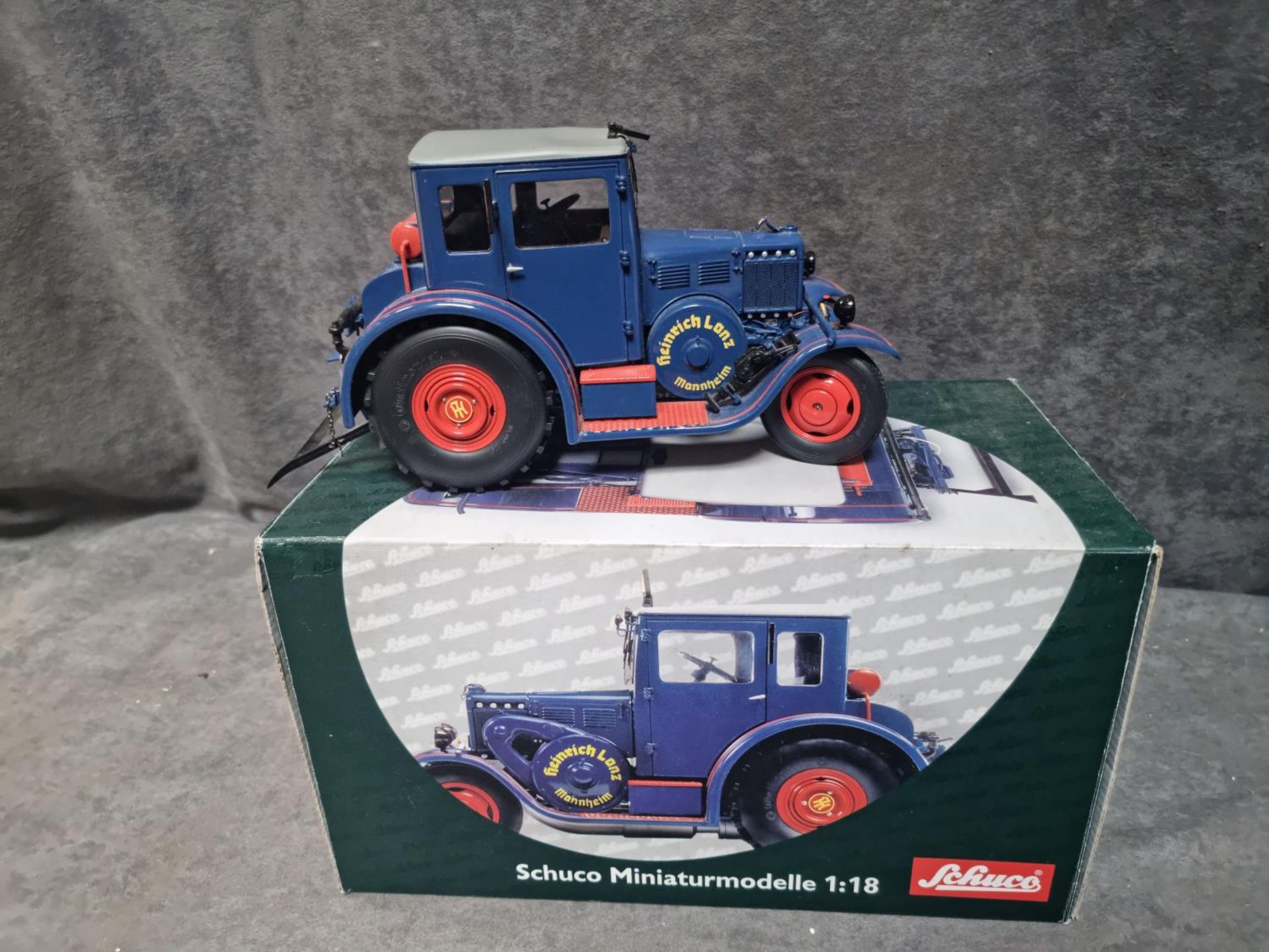 Schuco #00120 Germany 1:18 Modellbau Auto Modelcars Lanz Eilbulldog Excellent Lanz Bulldog Model - Image 2 of 4