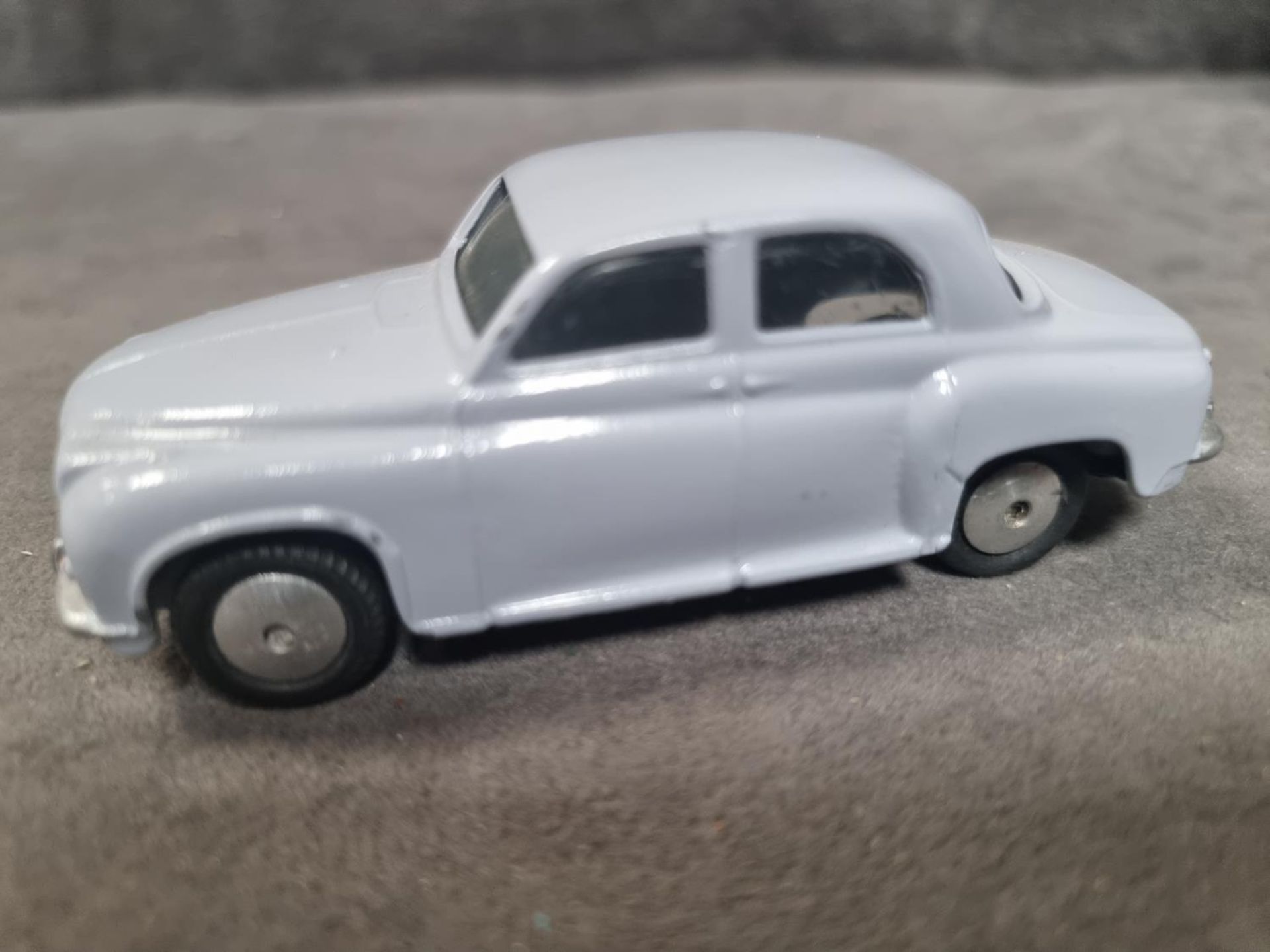Corgi #204 Rover 90 Saloon Grey Body With Silver Trim 1956 - 1961 Unboxed Great Repaint - Image 2 of 4