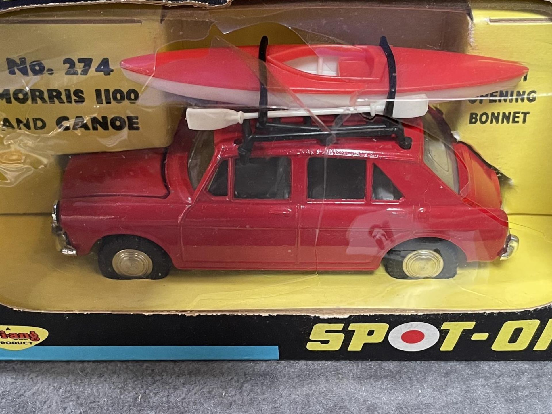 Spot-On #274 Morris 1100 With Canoe Green - Red/White Canoe. Mint Model In Excellent Box Damage To - Bild 2 aus 2