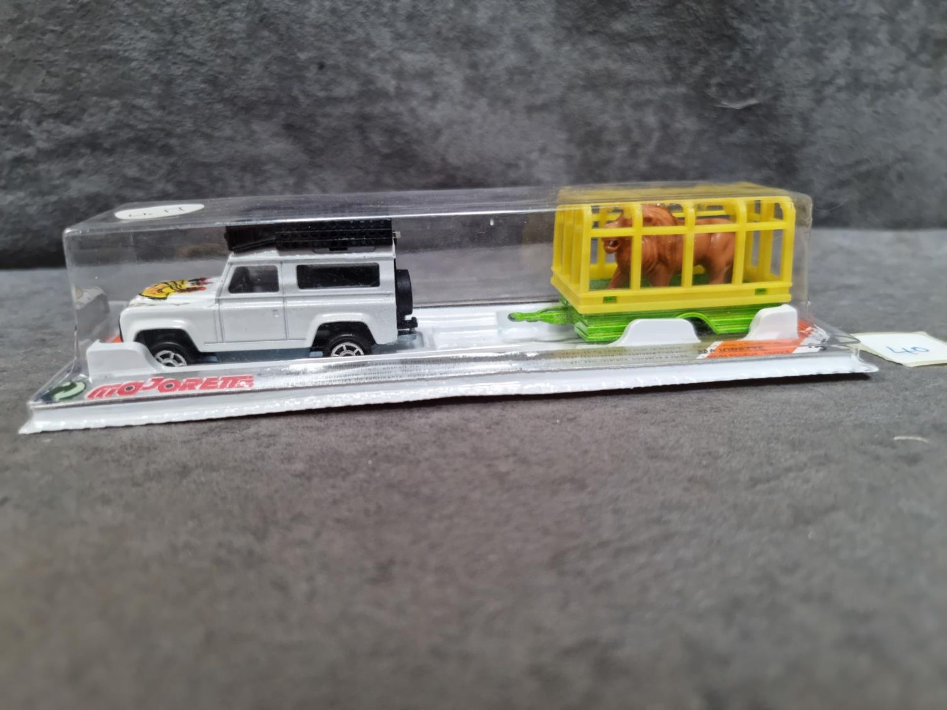 Majorette Series 300 #328 Land Rover 90 Safari With Lion Cage Trailer Sealed Card