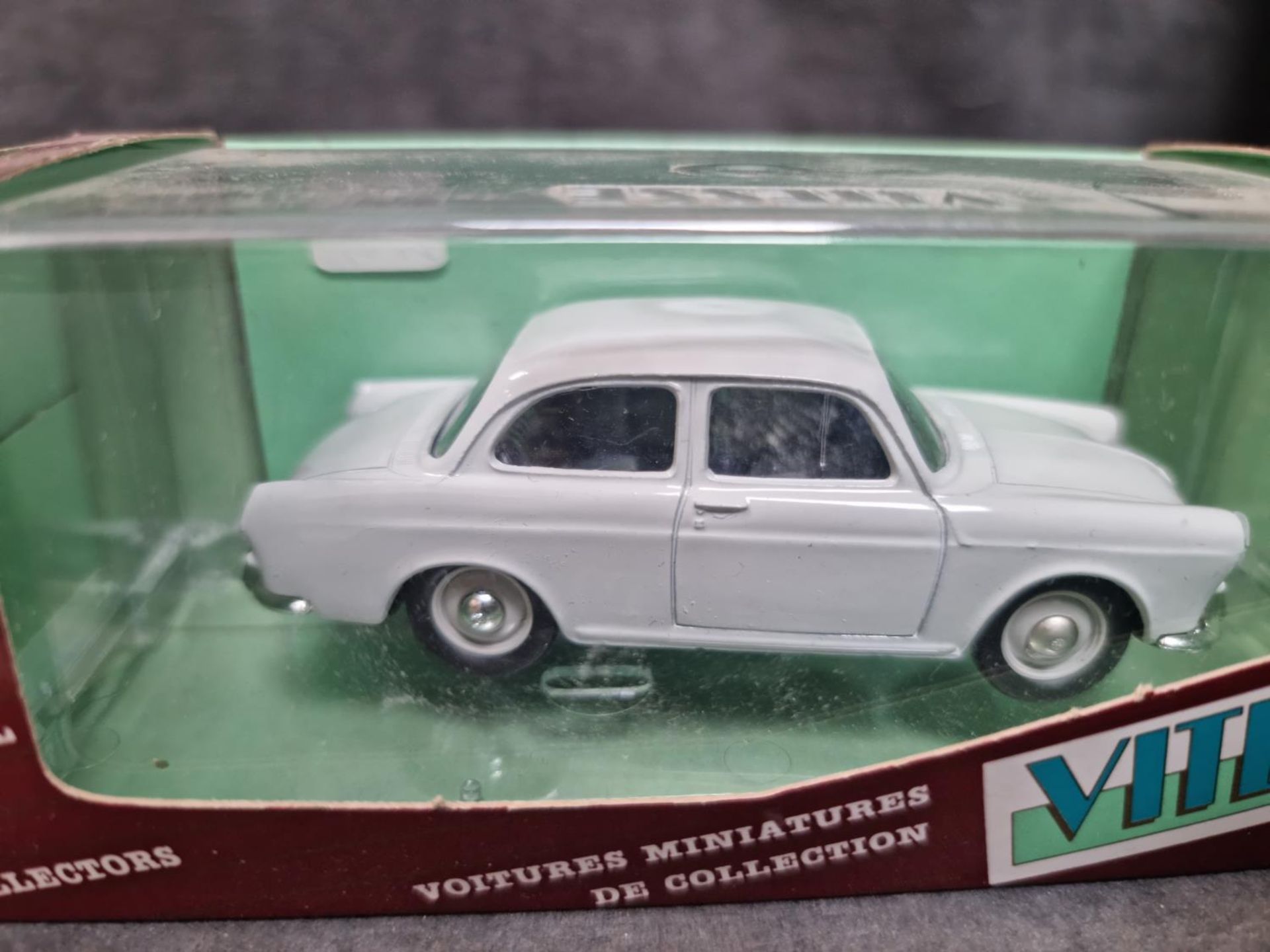 2 x Vitesse Diecast Models #033 Mercedes Pullman 1965 And #620 Volkeswagen 1500 Sedan In Acrylic - Image 3 of 3