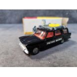 Dinky #281 Fiat 2300 Pathe News Camera Car Black Excellent Model In A Poor Box (Missing Cameraman)