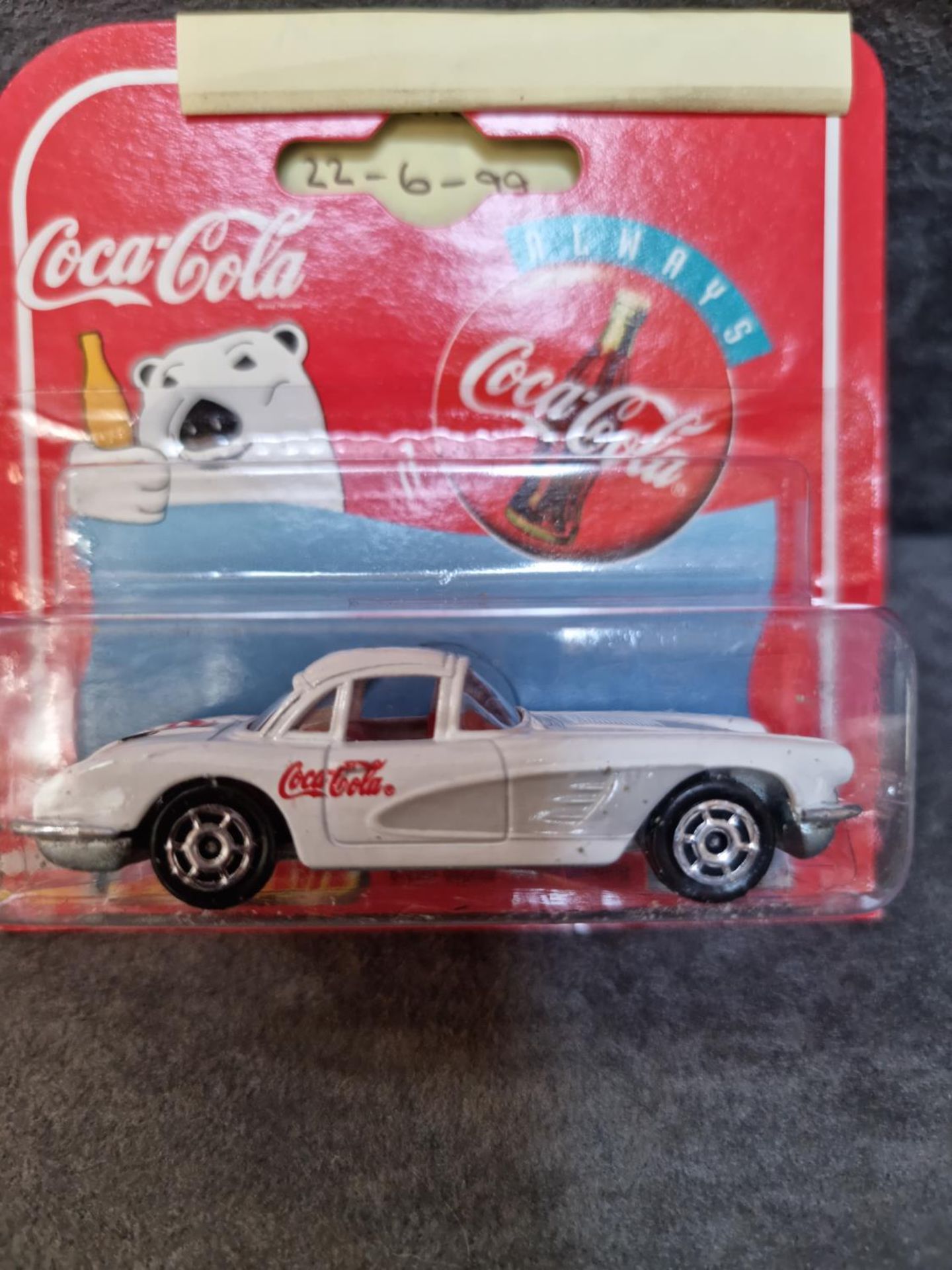 Majorette Diecast #200 Coca Cola White 58 Chevy Corvette Radio Grill On Original Card - Bild 2 aus 2