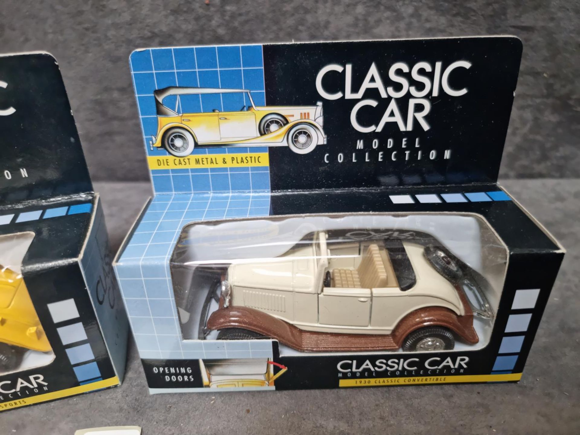 2 x Classic Car Model Collection Diecast Models #8871h 1936 Classic Sports And #8875C 1930 Classic - Image 3 of 3