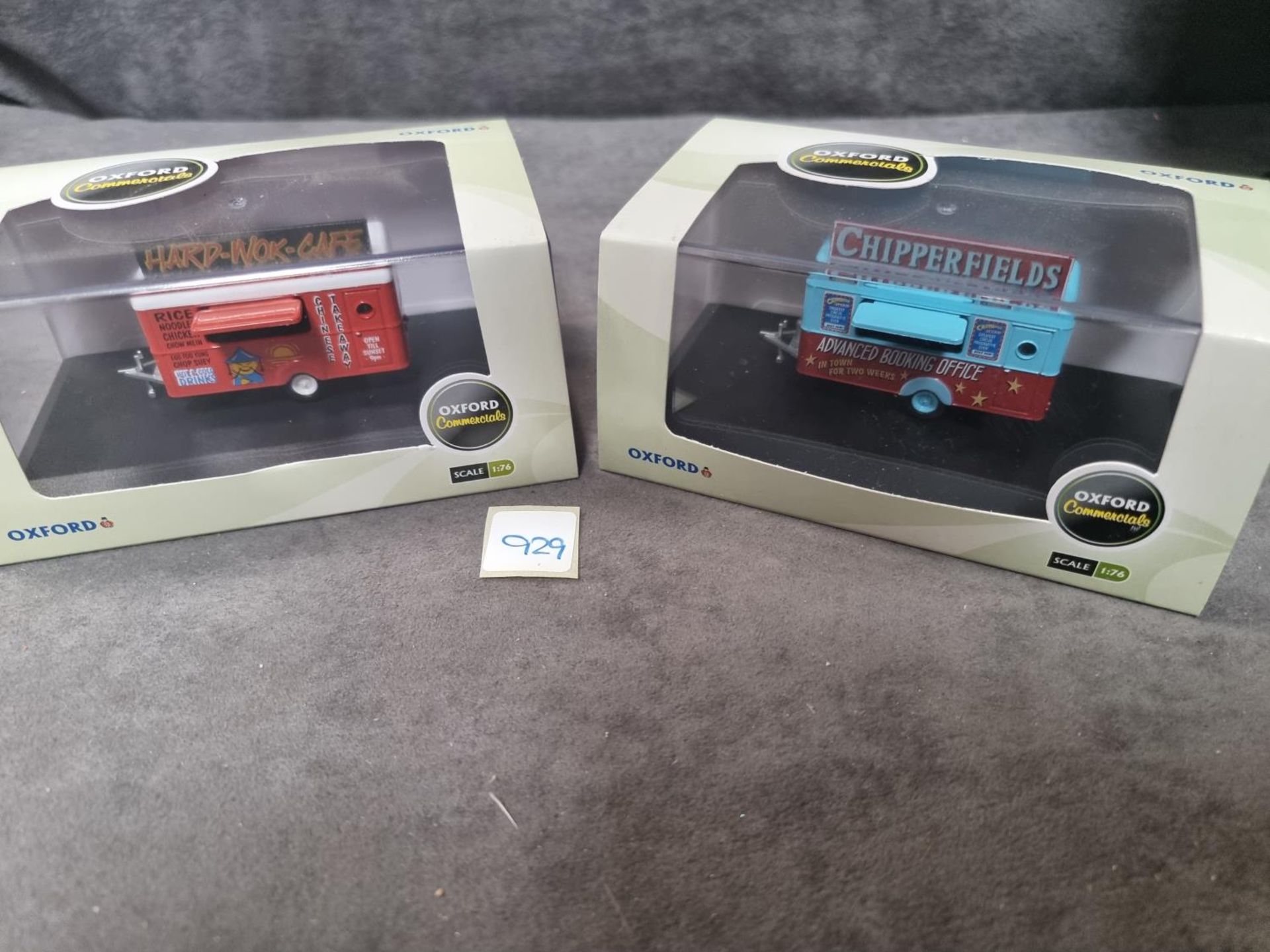 2 x Oxford Commercials Diecast Models Comprising Of #CH033 Oxford Diecast Chipperfield Mobile