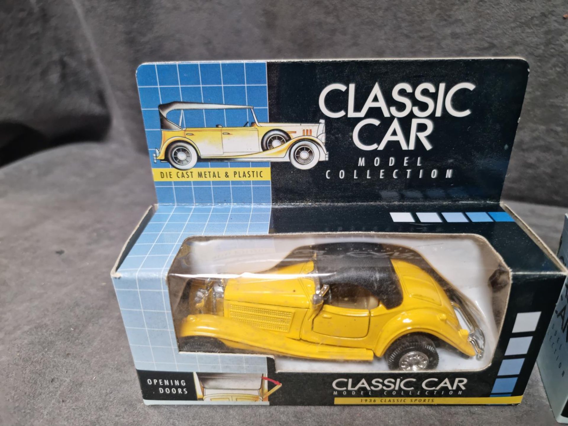 2 x Classic Car Model Collection Diecast Models #8871h 1936 Classic Sports And #8875C 1930 Classic - Image 2 of 3