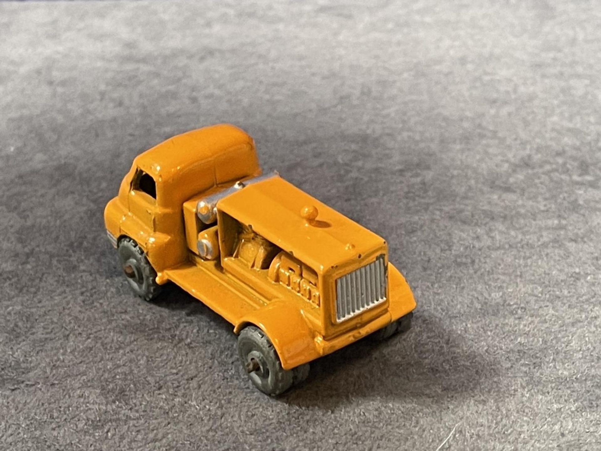 Moko Lesney #28a Bedford Compressor Lorry Orange Excellent Model With Tiny Pin Prick Chips Firm - Image 3 of 4