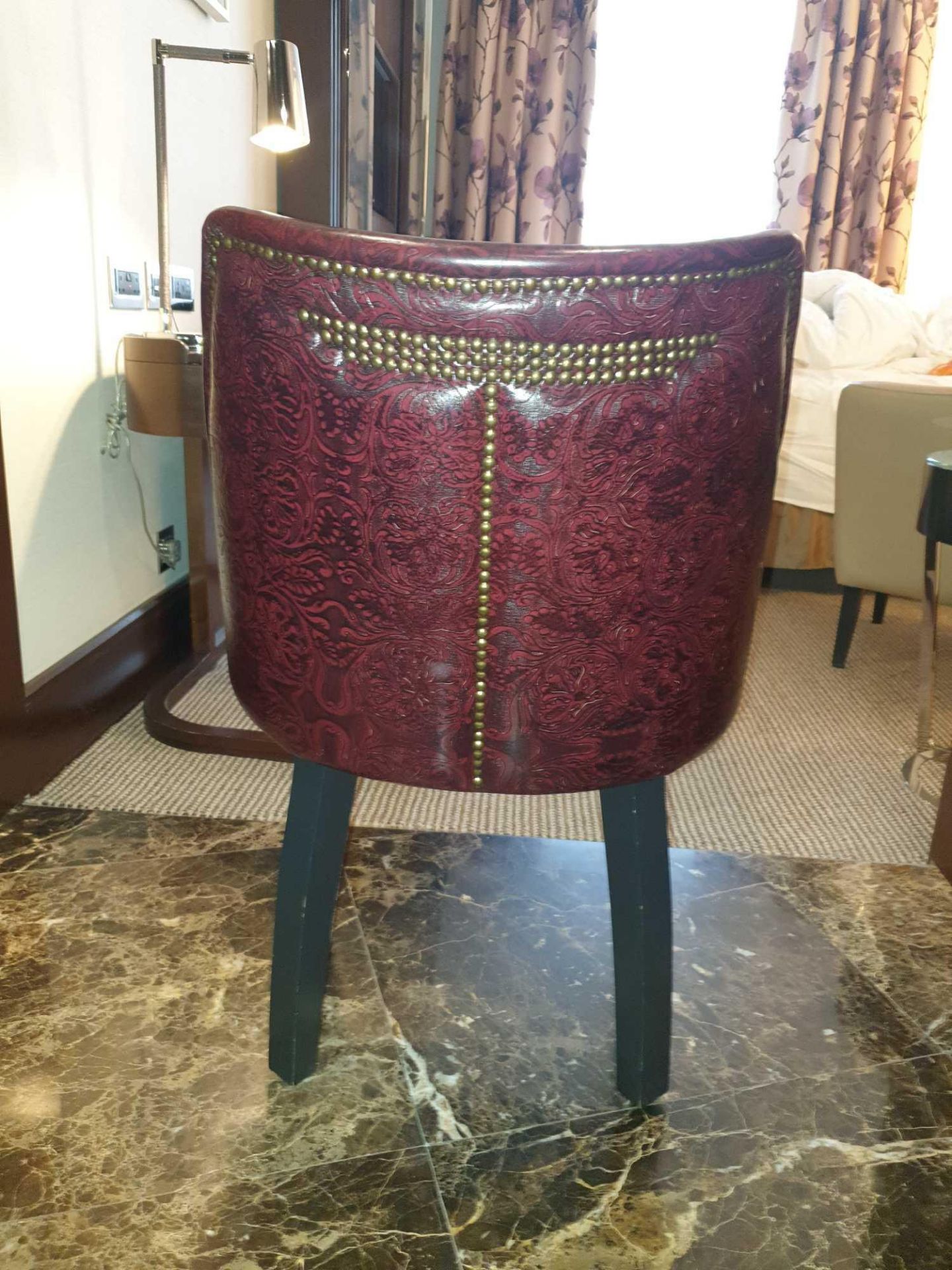 Brava Tub Chair Pattern Leather Studded With Wooden Legs. 55 X 45 X 82cm (Loc 432) - Bild 3 aus 3