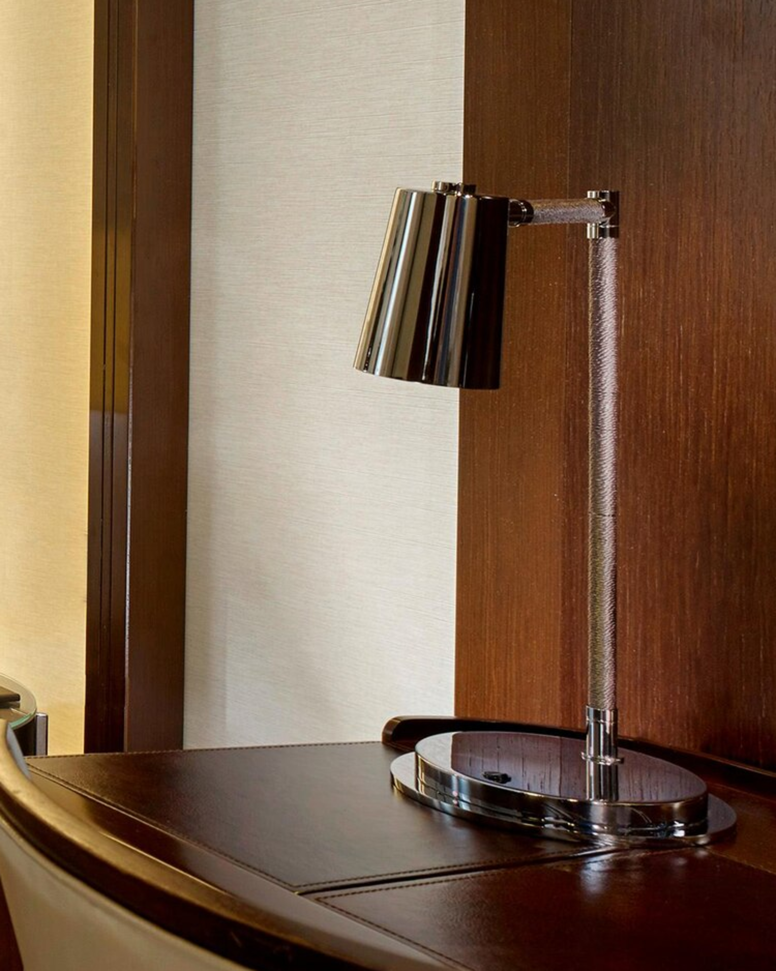 Stolna 400/1 Brushed Nickel Table Lamp With Cone Shade And Embossed Rope Detail To Arm A Stylish