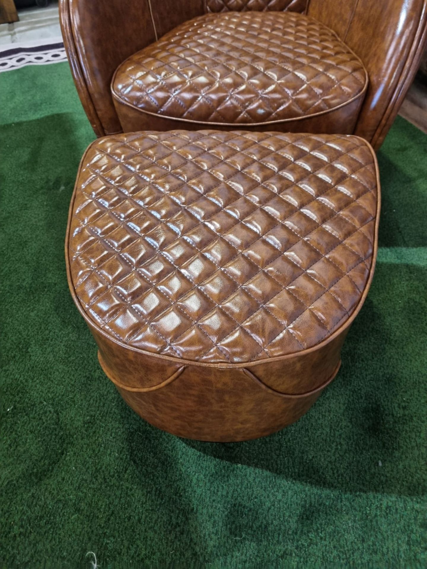 Saddle Chair In Vintage Leather Cigar complete with footstool Inspired by the heritage of equestrian - Bild 3 aus 7