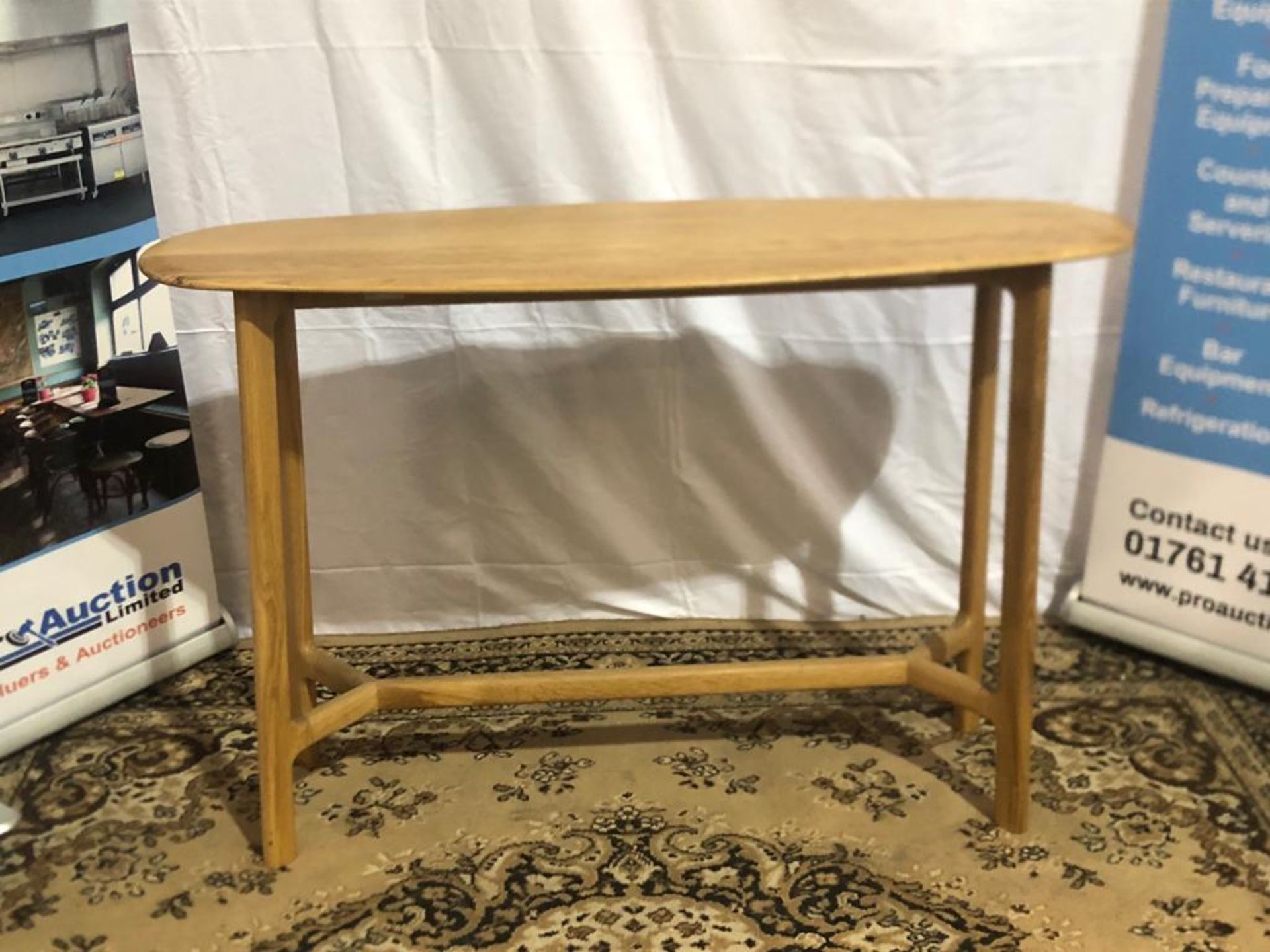 Madrid Console Table W1200 X D400 X H800mm The Madrid Console Made Using Solid European Oak Has A - Image 5 of 5