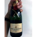 Champagne -1/2 Moet & Chandon Brut Imperial Nv 375ml 1 X Bottle Bin Number (1014)