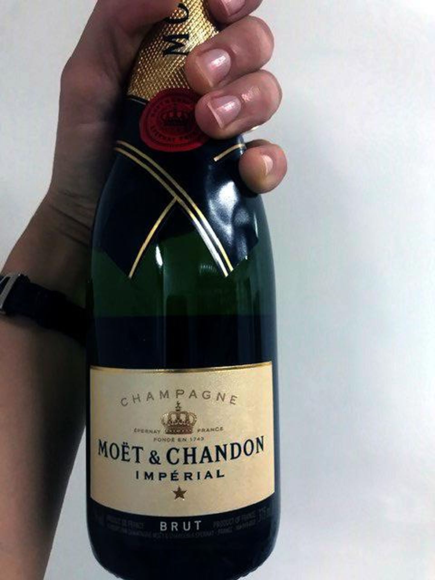 Champagne -1/2 Moet & Chandon Brut Imperial Nv 375ml 1 X Bottle Bin Number (1014)