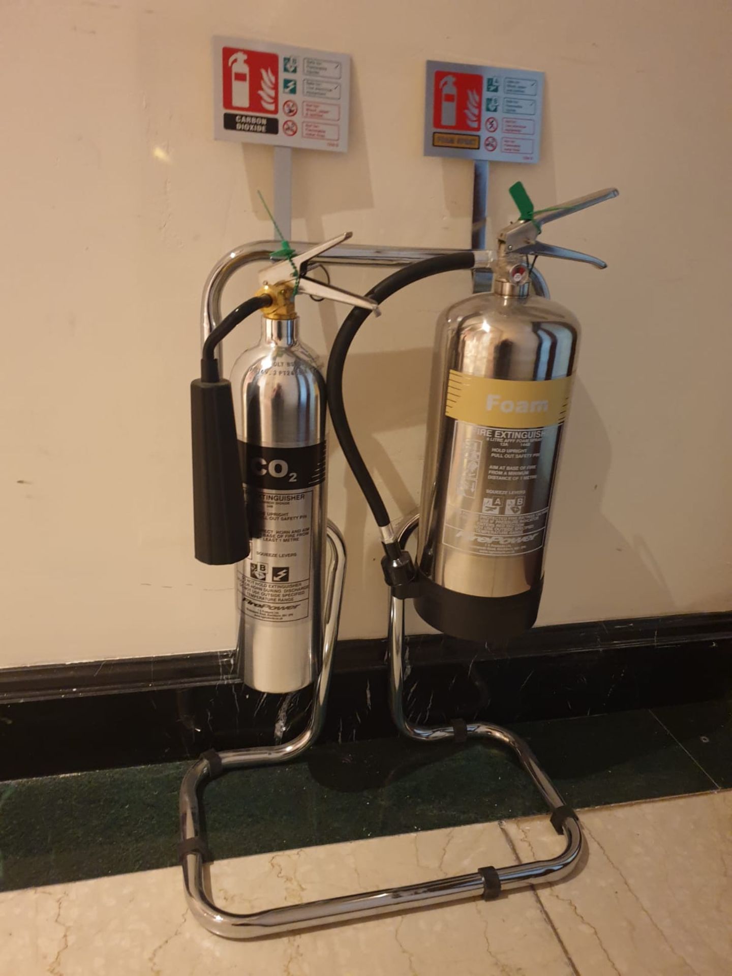 Freestanding Double Tubular Fire Extinguisher Stand with 2 x staiinless steel fire extinquishers