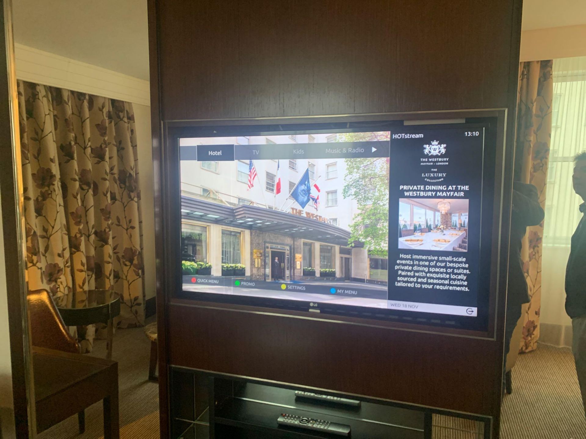LG 40LX761H 40" 1080p Full HD Smart Hotel LED Backlit LCD Flat Panel Display TV wall mounted Width - Bild 2 aus 2