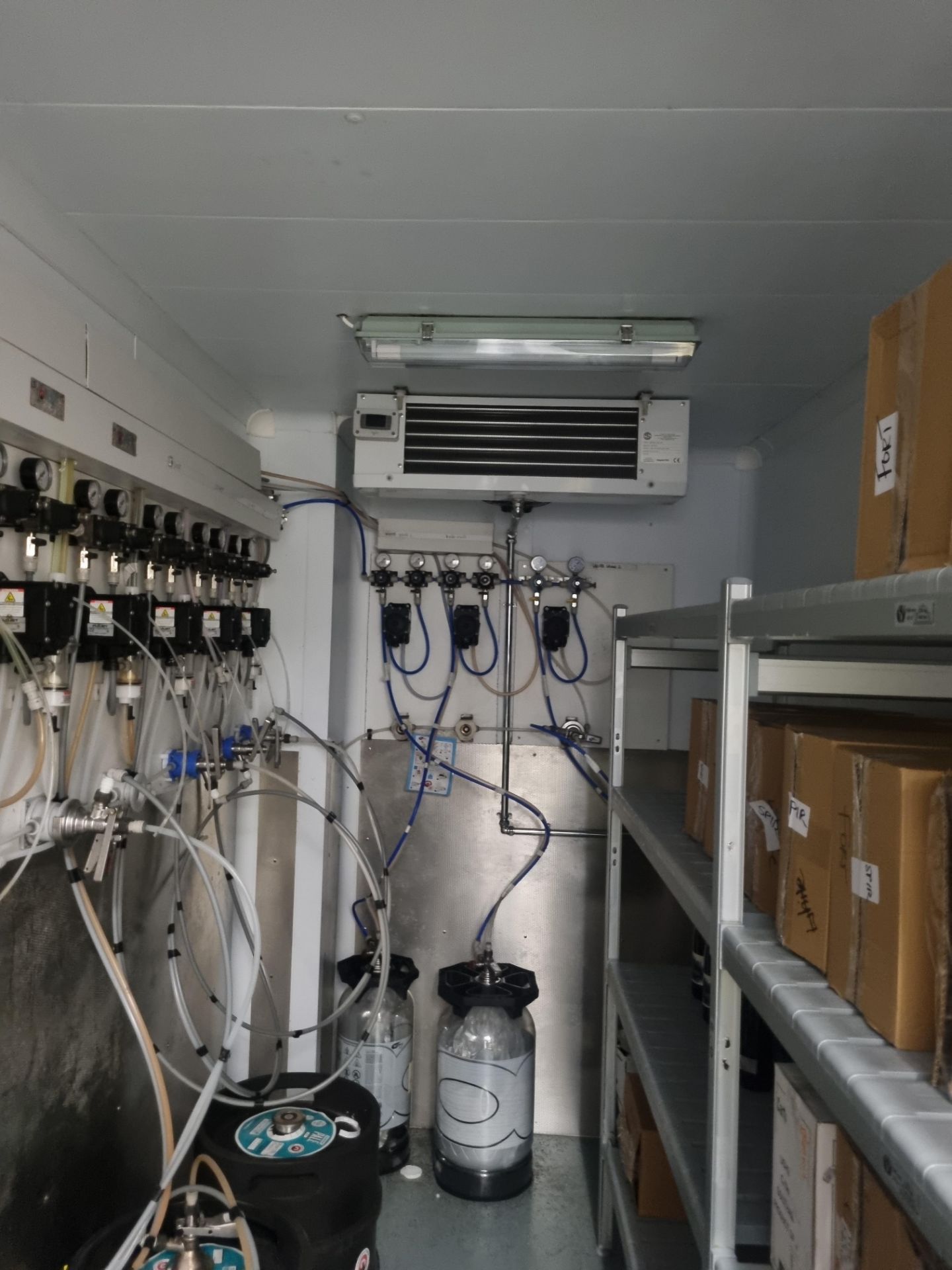 Foster Refirgeration modular wal in cold room with Robert C Scutt RCS HEC2501094 evaporator 150 - Bild 2 aus 3